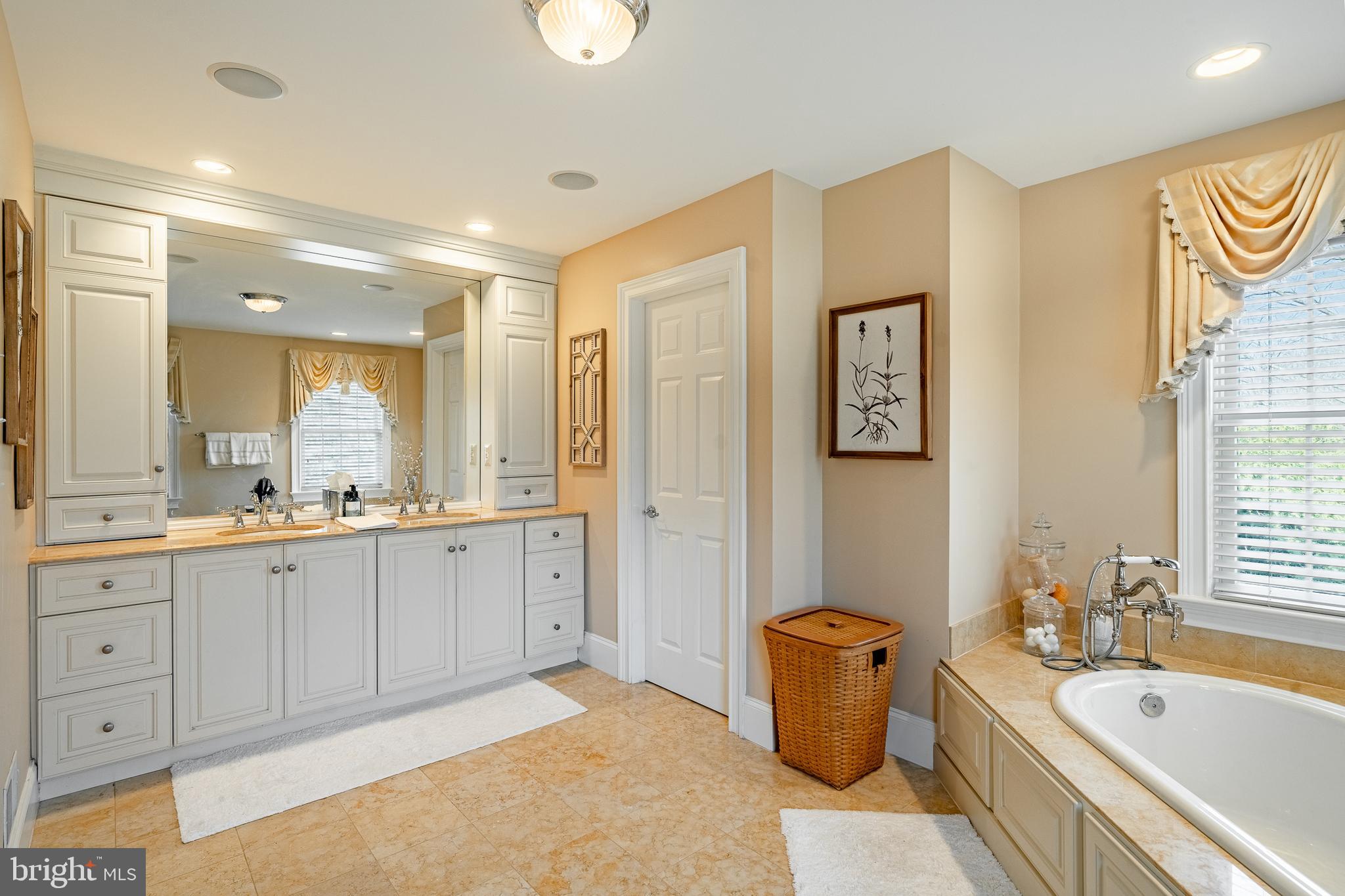 BAYARD MEADOWS - Residential