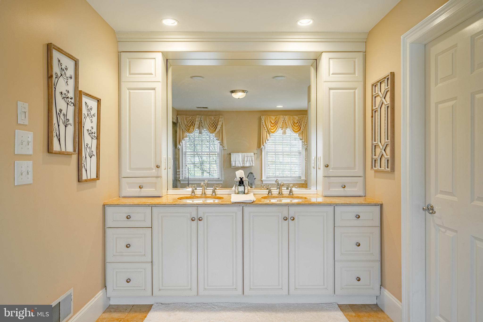 BAYARD MEADOWS - Residential