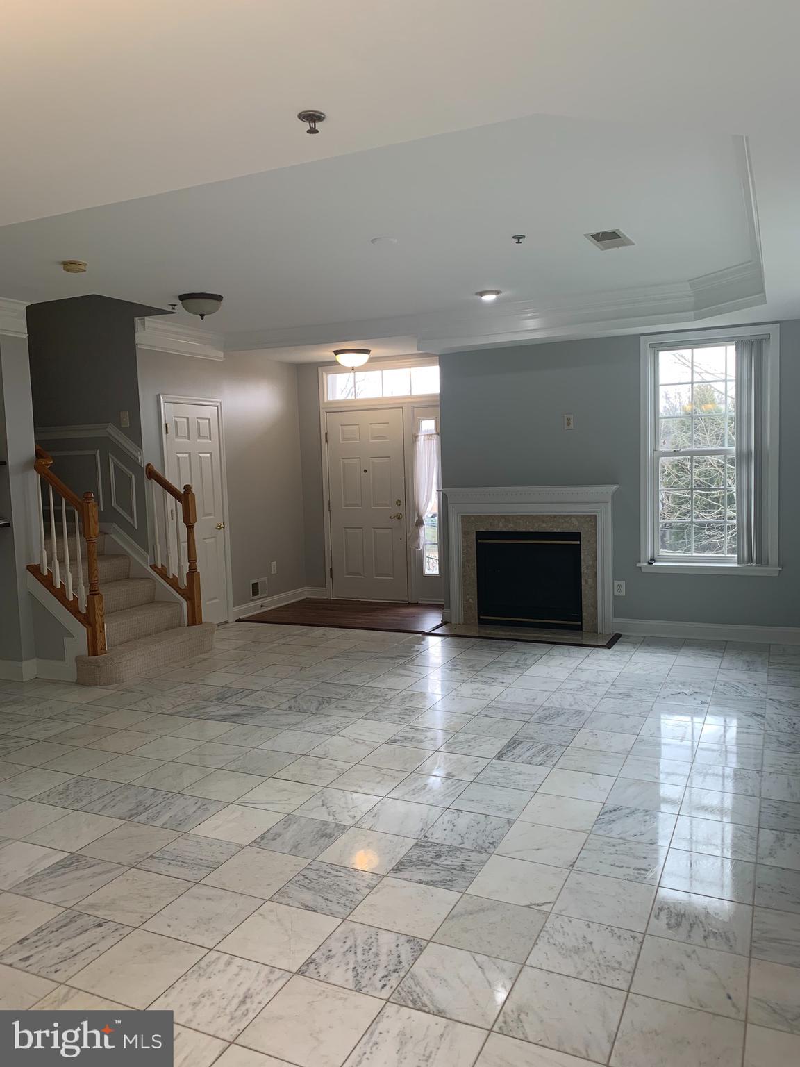 GROVETON WOODS - Residential