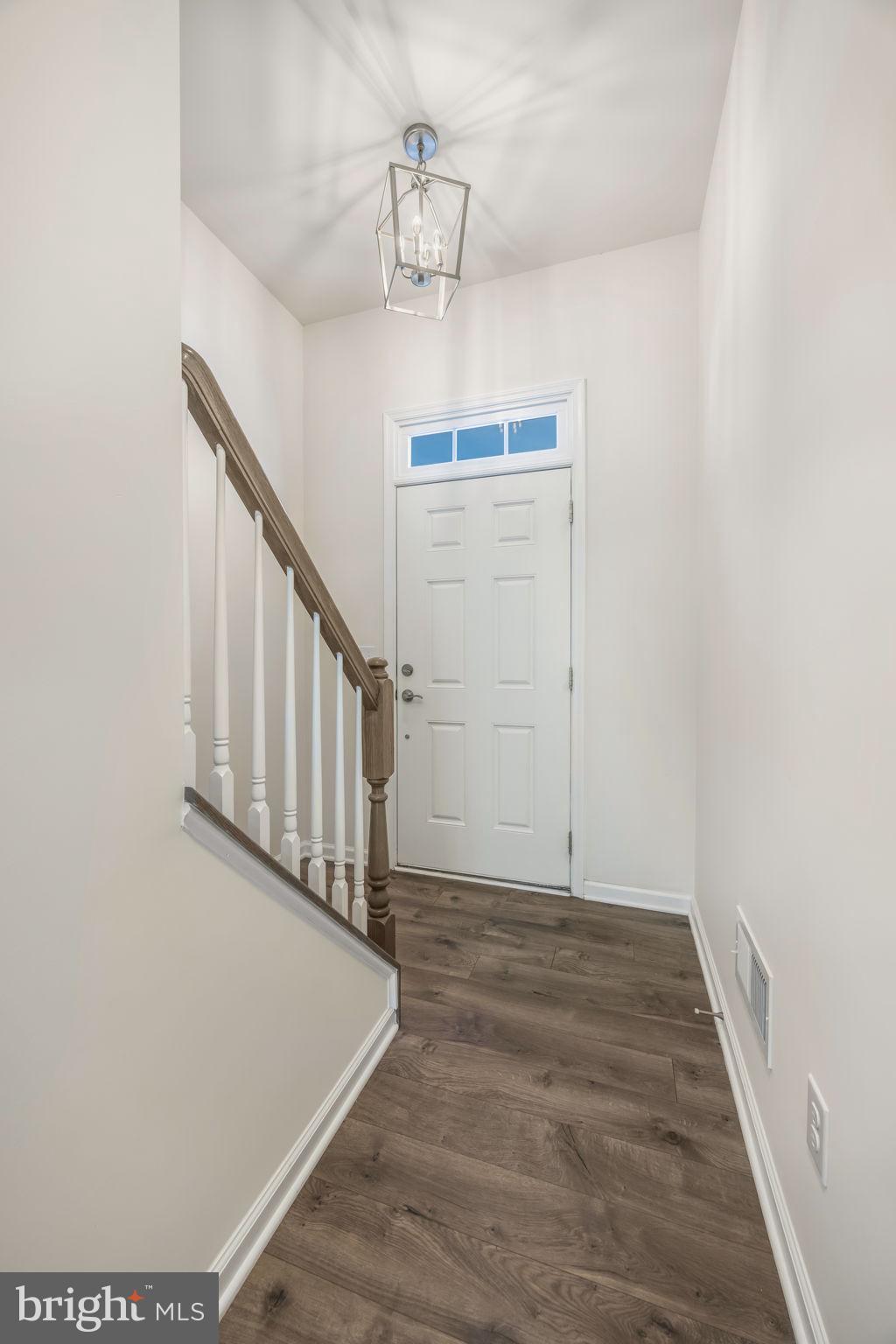 COWAN CROSSING - Residential