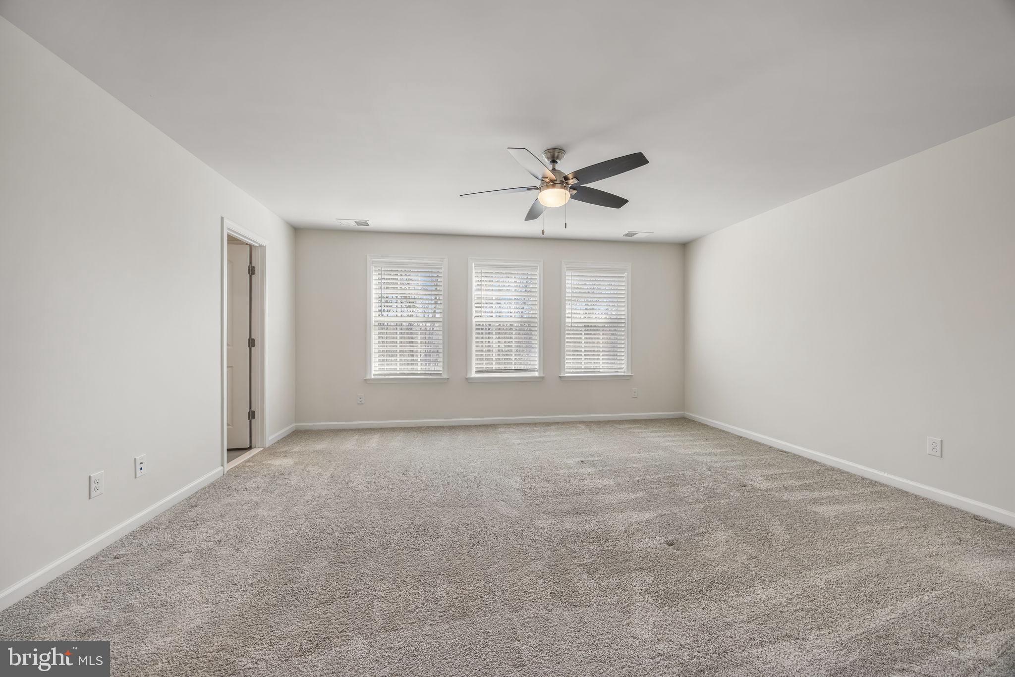 COWAN CROSSING - Residential