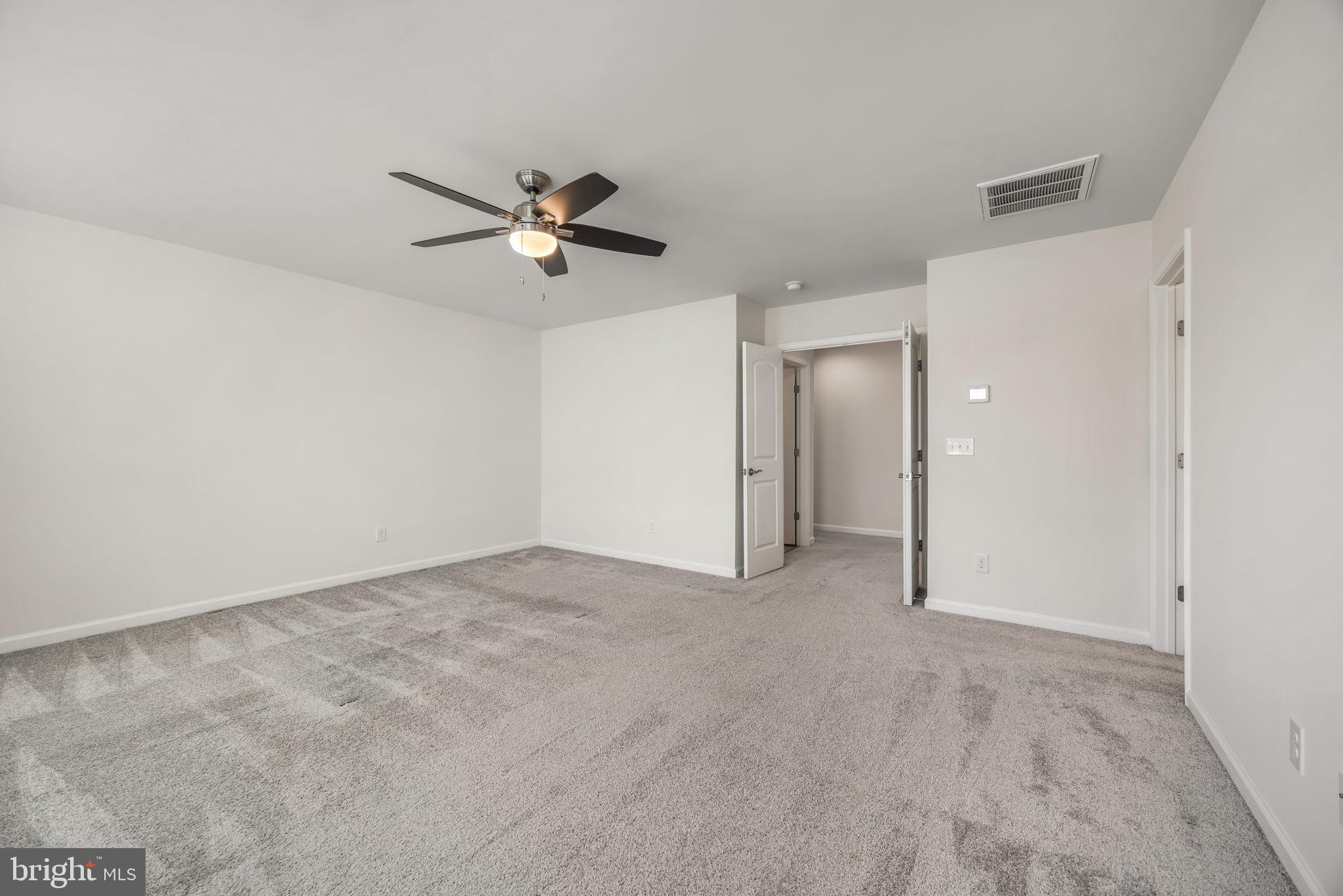 COWAN CROSSING - Residential