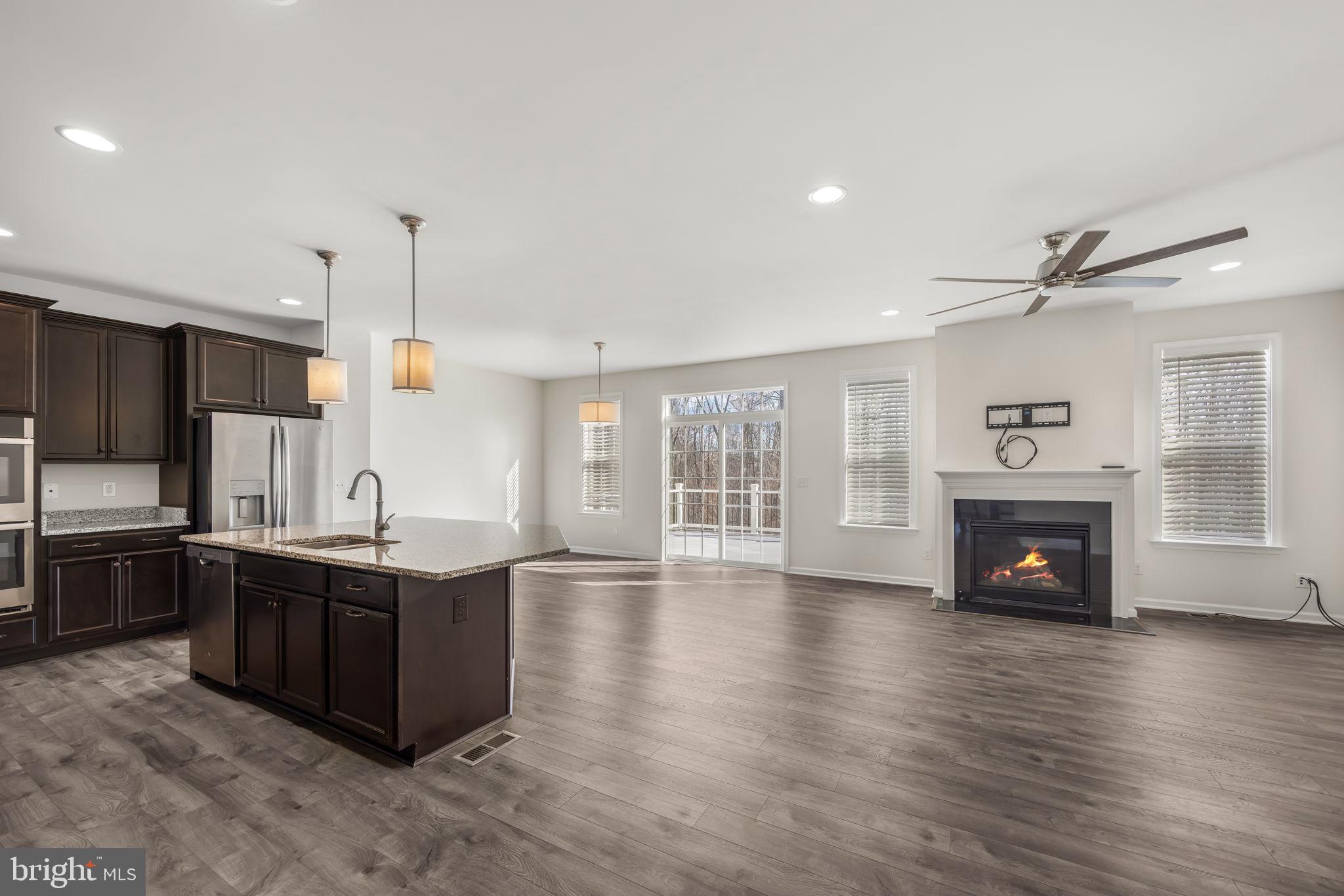 COWAN CROSSING - Residential