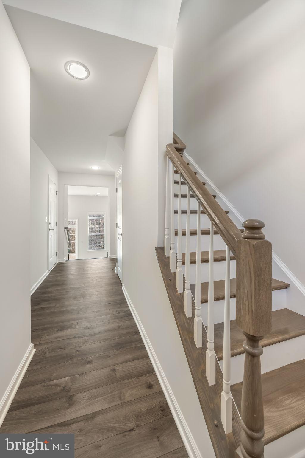 COWAN CROSSING - Residential