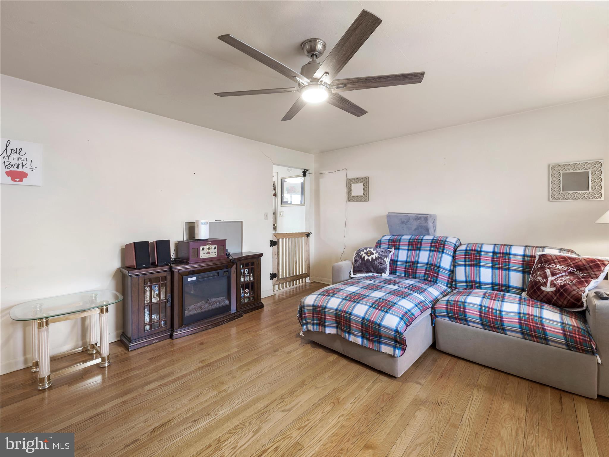 SKY-LIN PARK - Residential