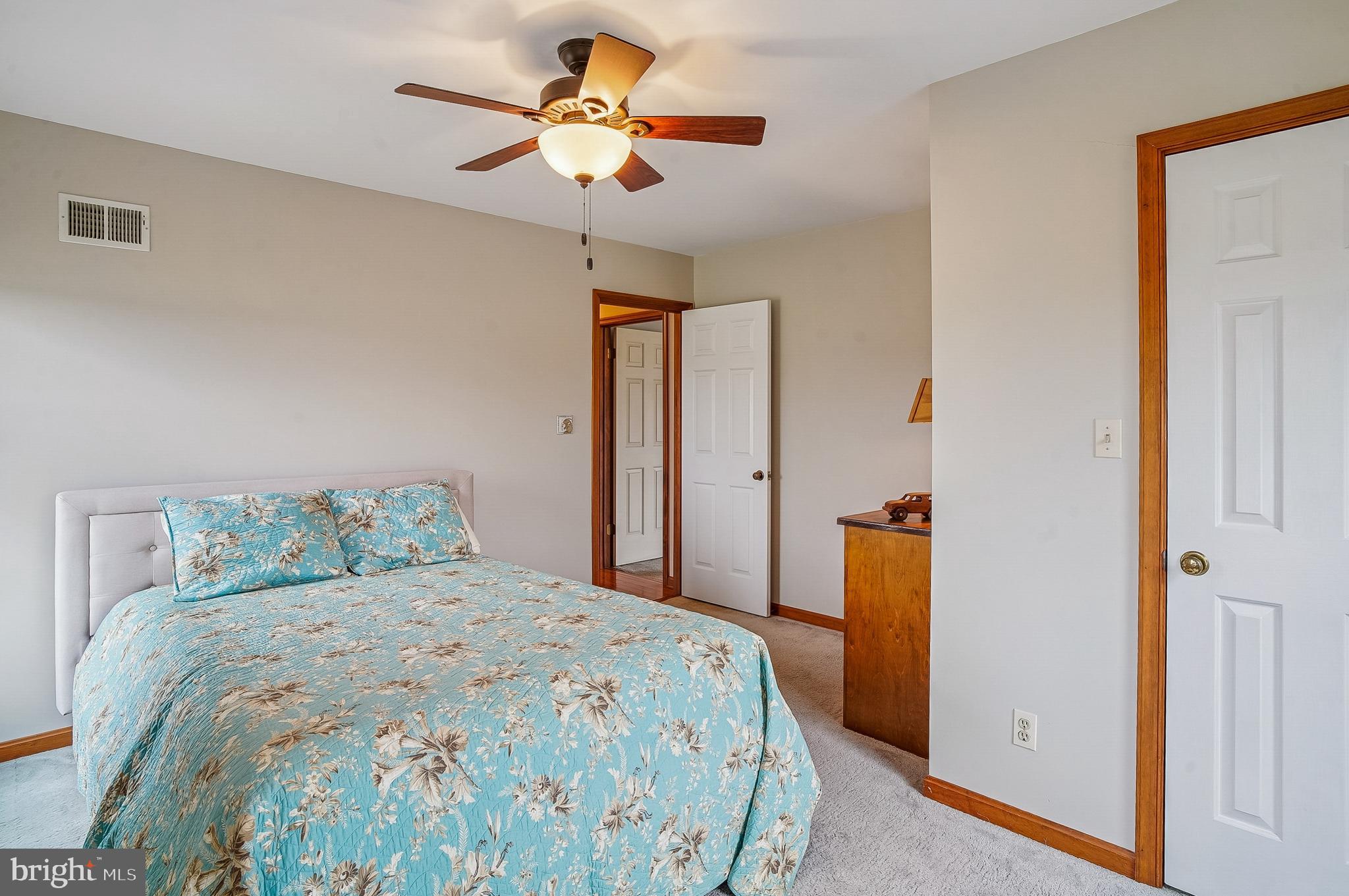 CLAIBORNES LANDING - Residential