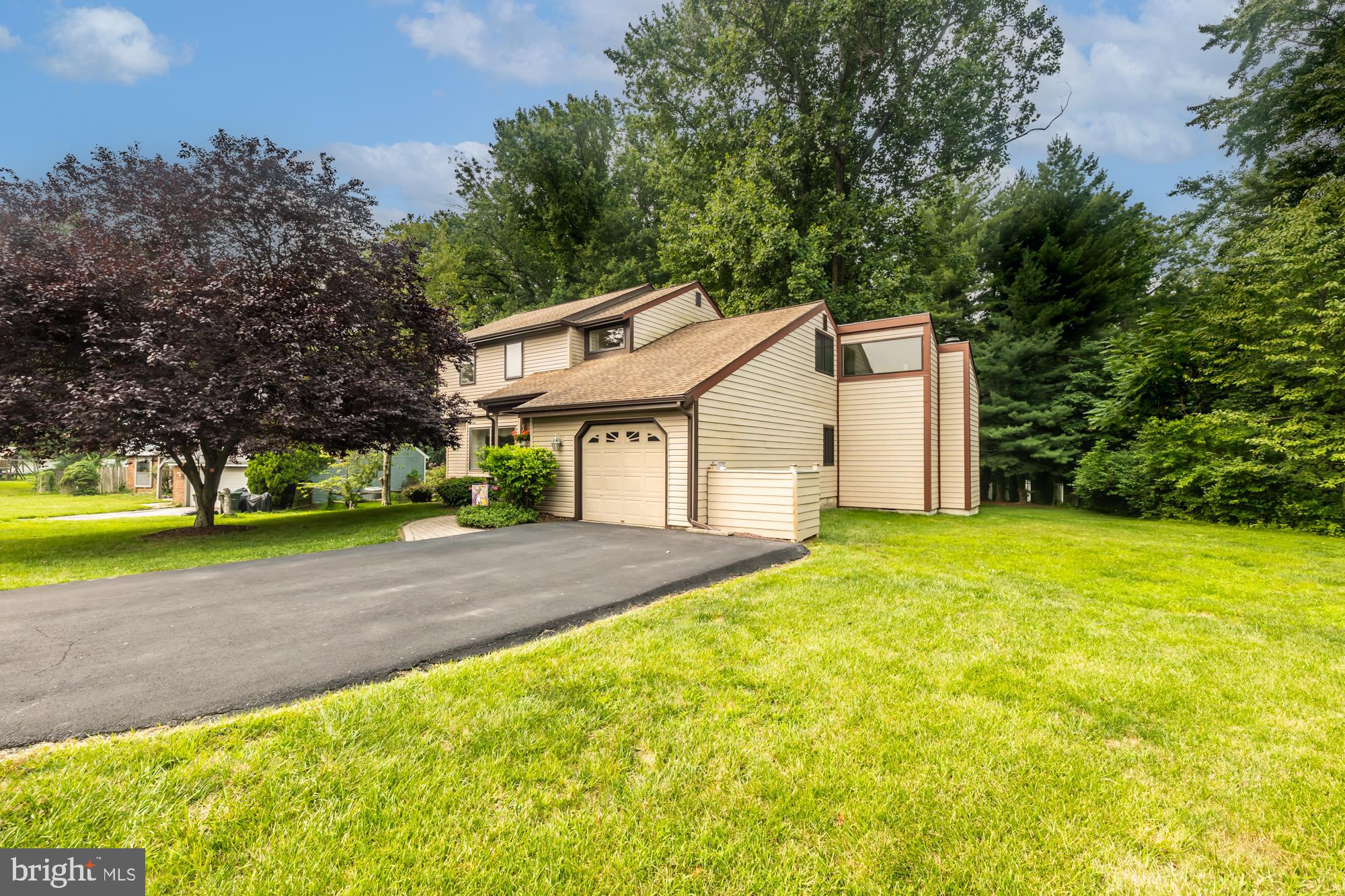 820 BEZEL ROAD