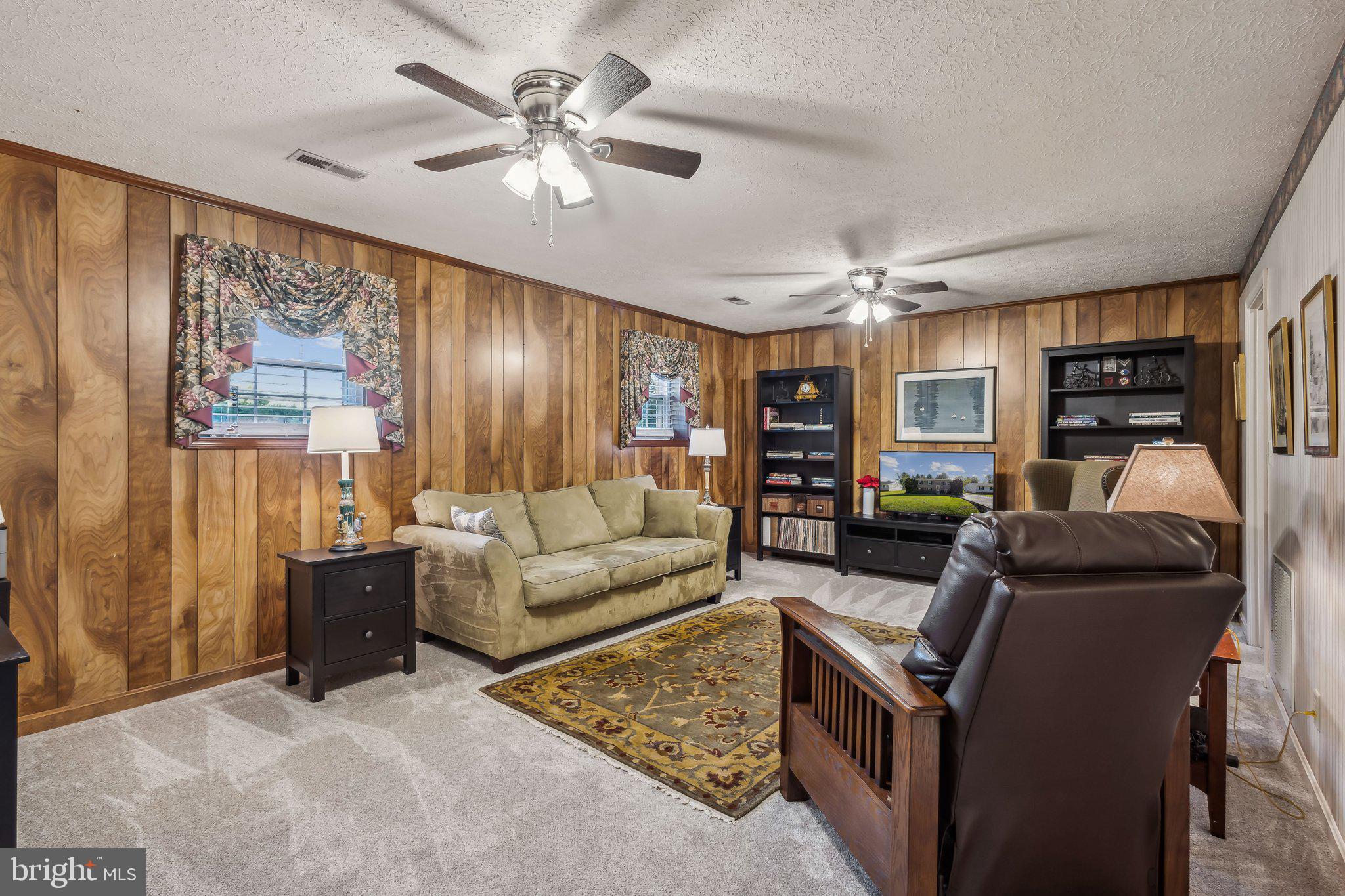 VISTA WOODS - Residential