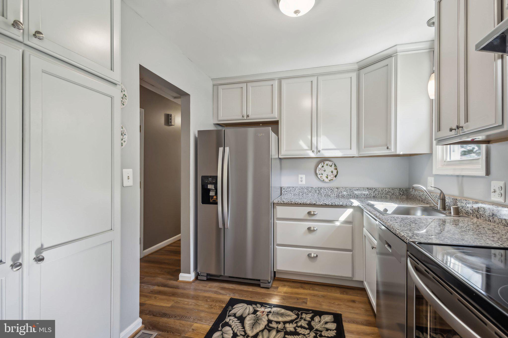 VISTA WOODS - Residential