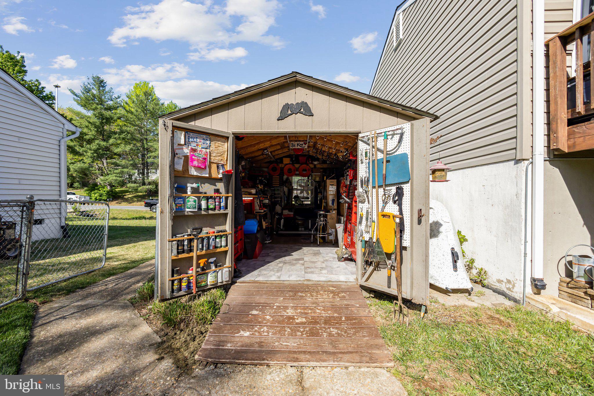 VISTA WOODS - Residential