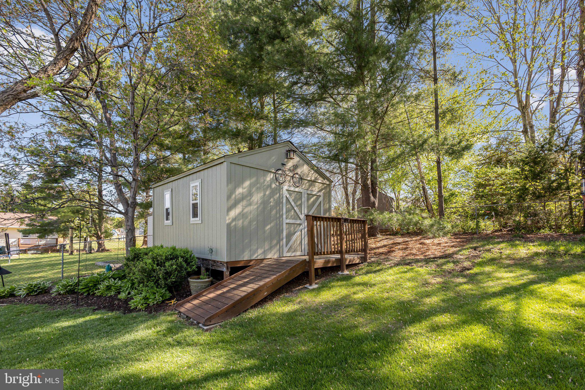 VISTA WOODS - Residential