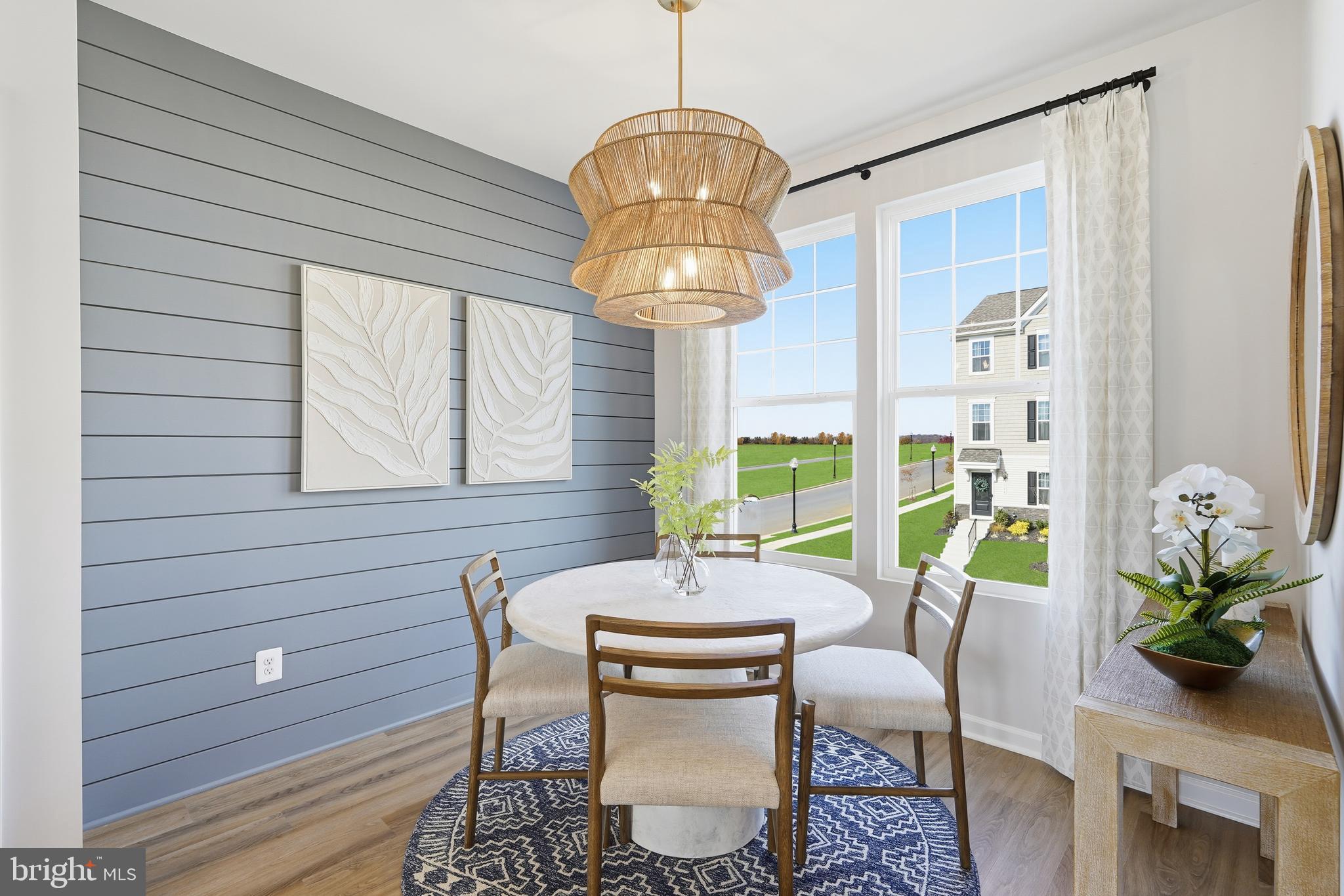 PRESIDENTS POINTE - Residential