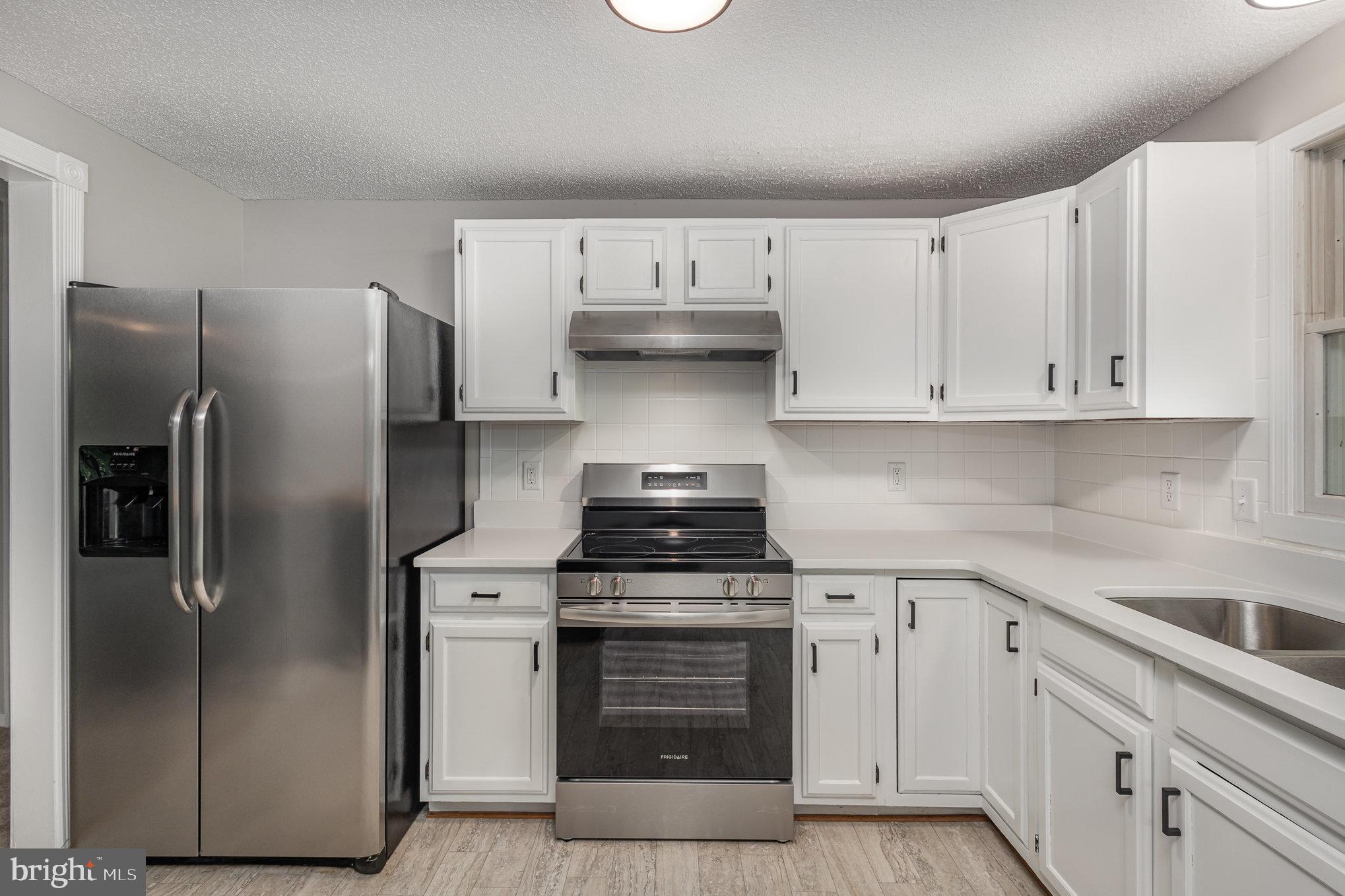 125 CUMBERLAND CIRCLE