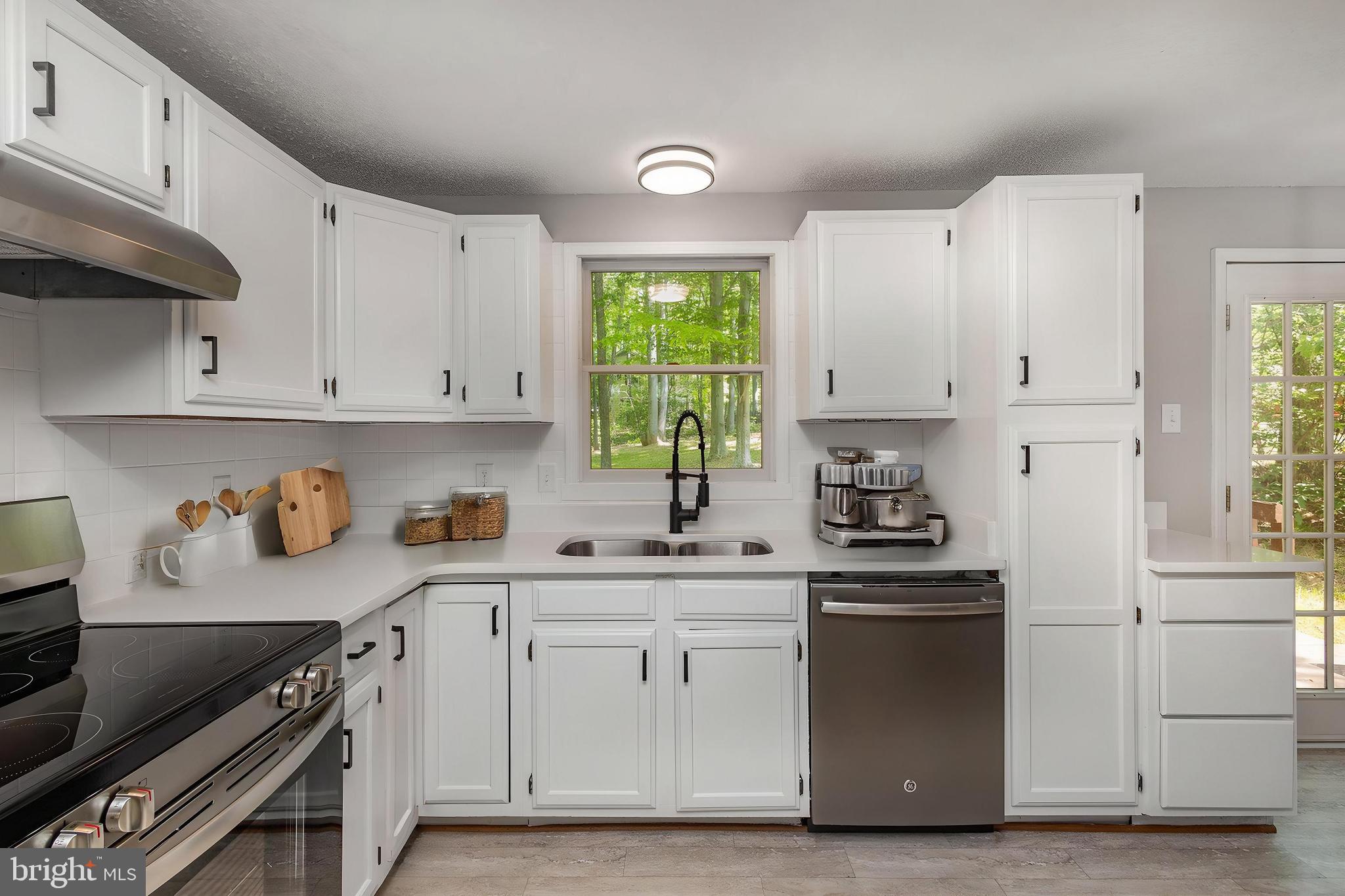 125 CUMBERLAND CIRCLE