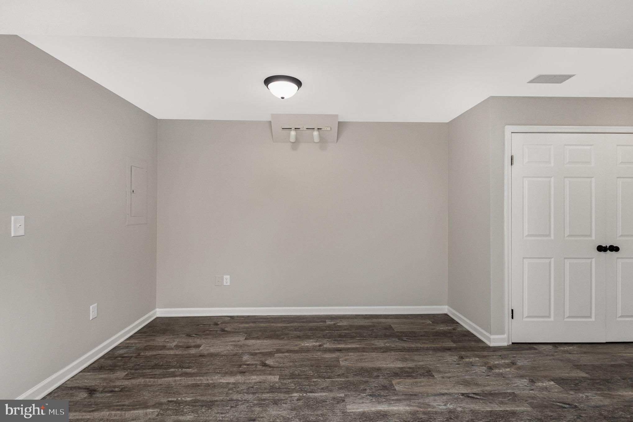 LAKE OF THE WOODS - Residential