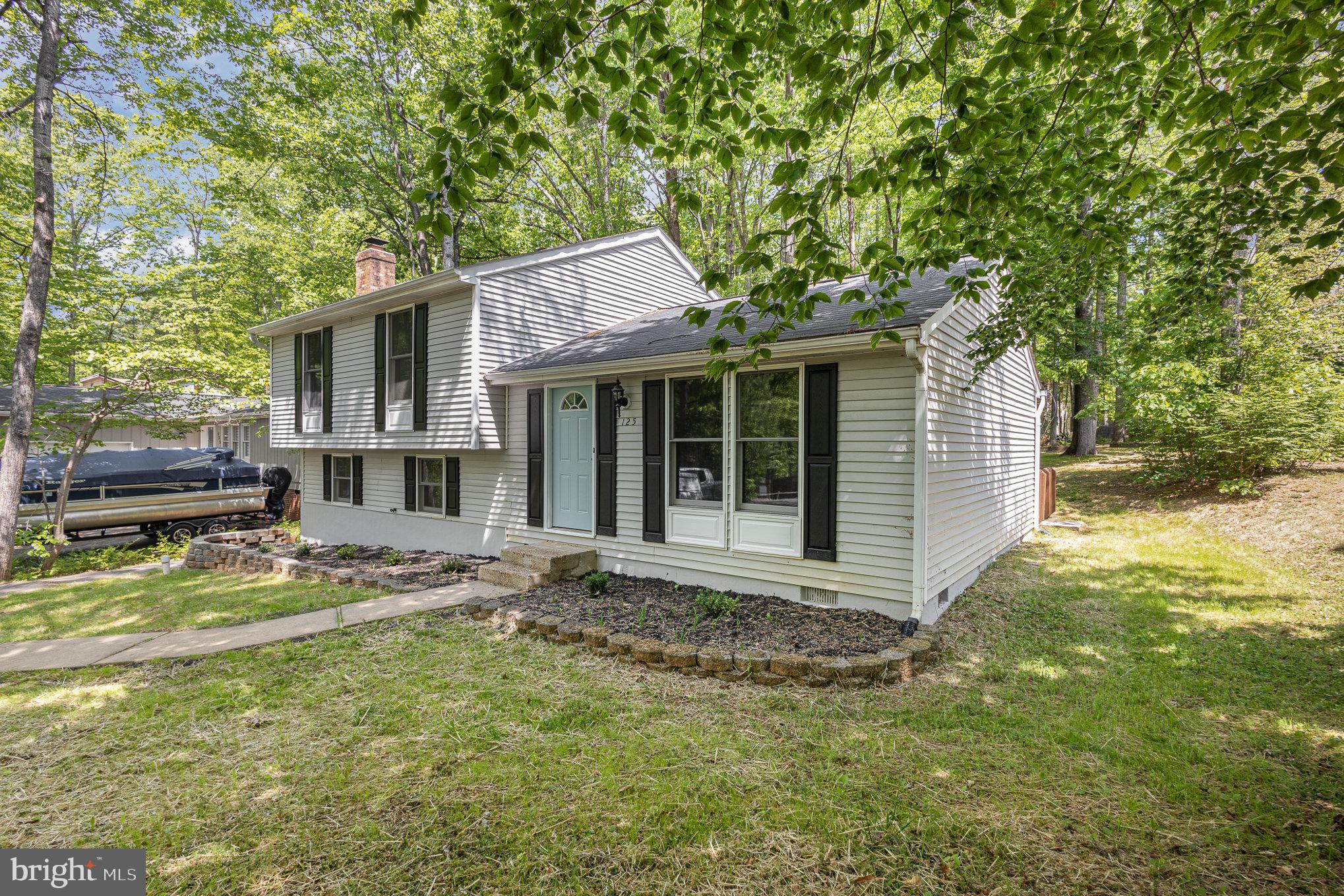 LAKE OF THE WOODS - Residential