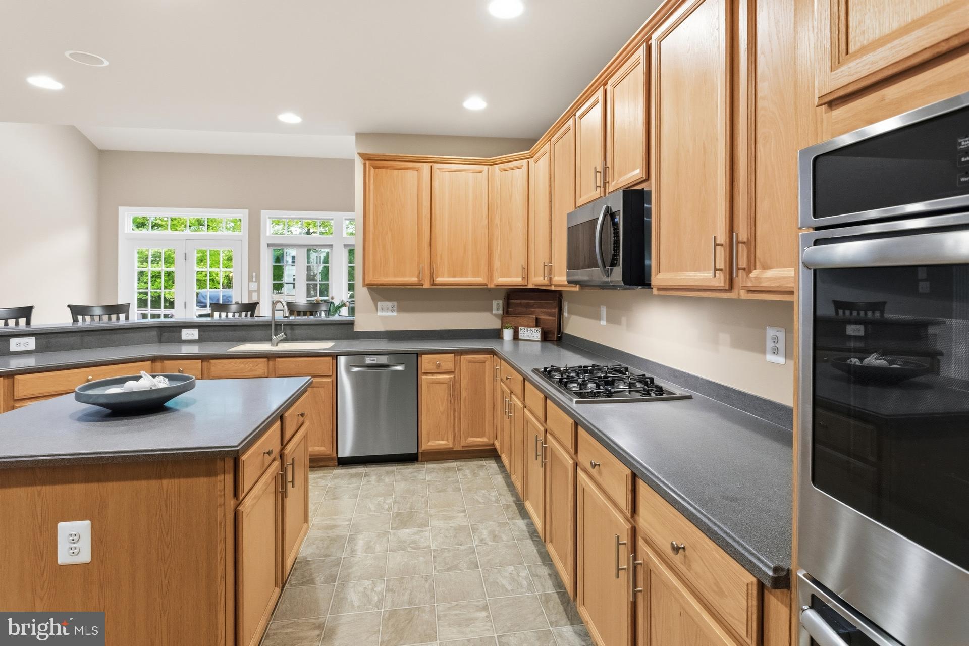 ASHTON RESERVE - Residential