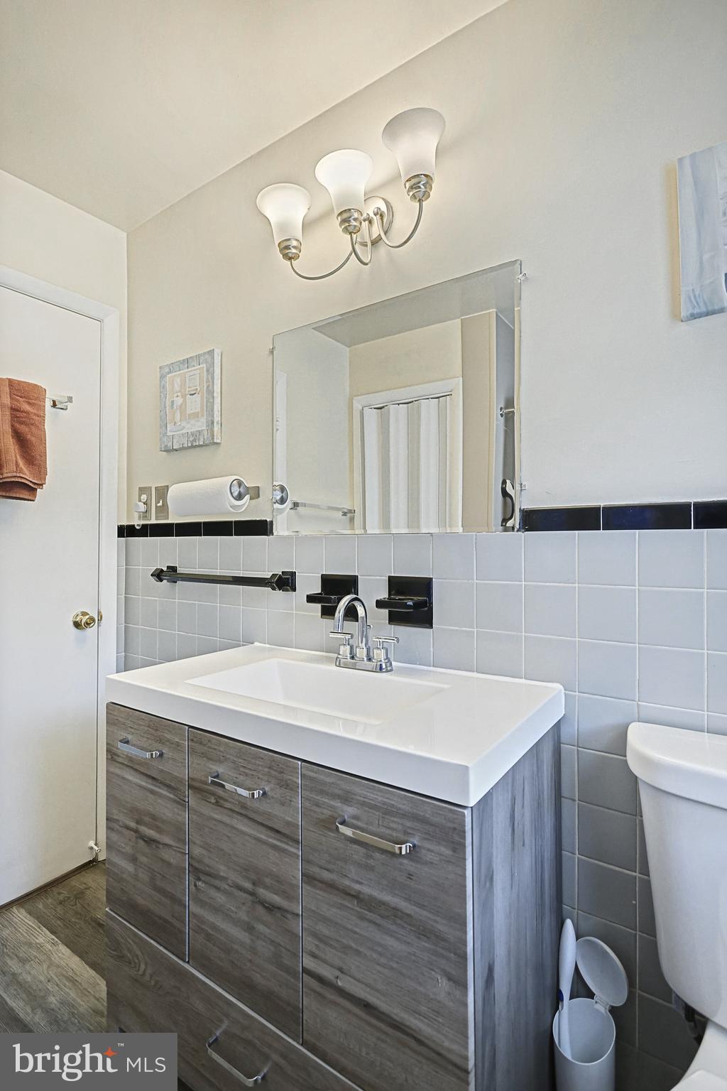 SPRINGWOOD ROAD - Residential