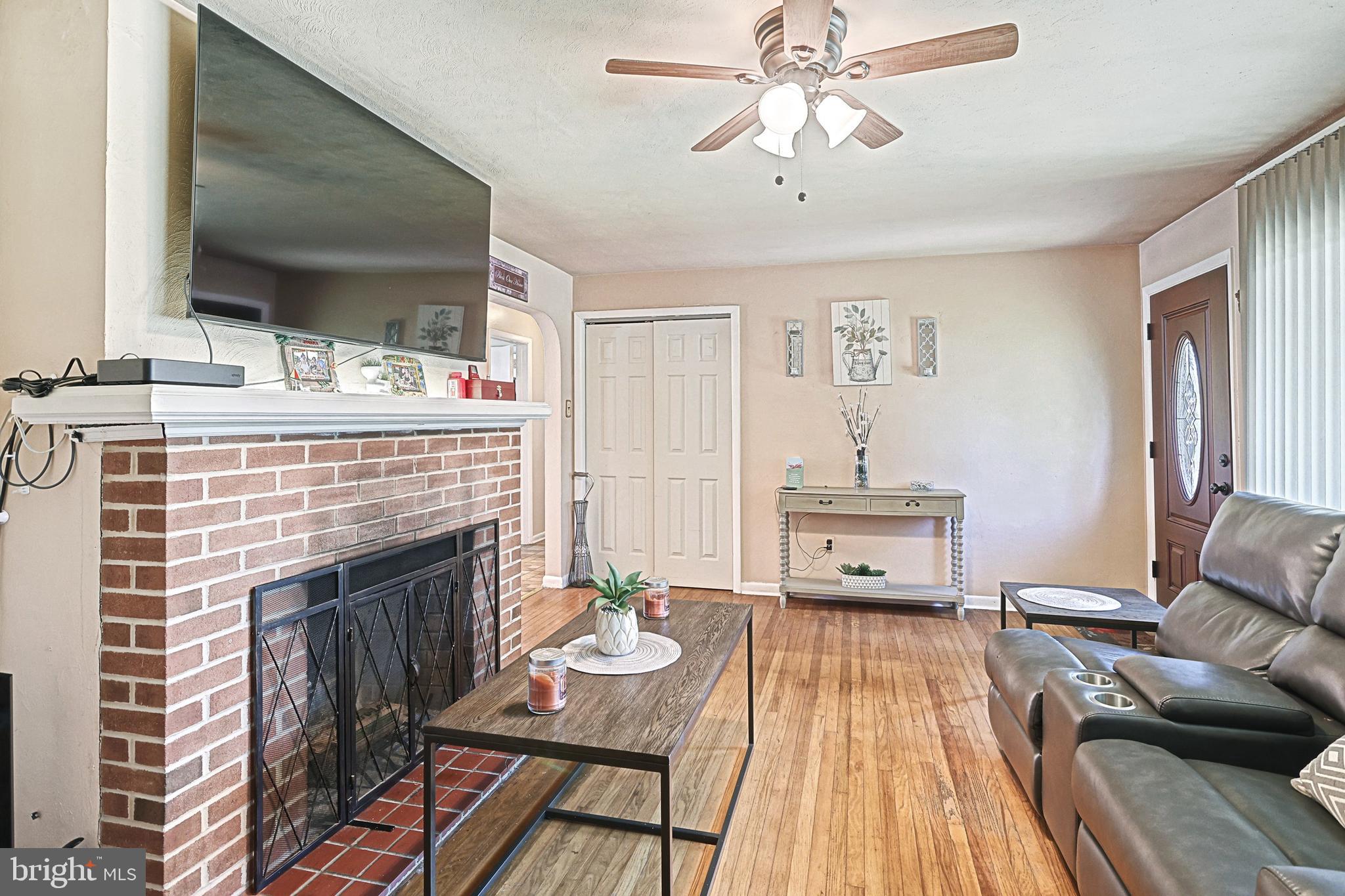 SPRINGWOOD ROAD - Residential