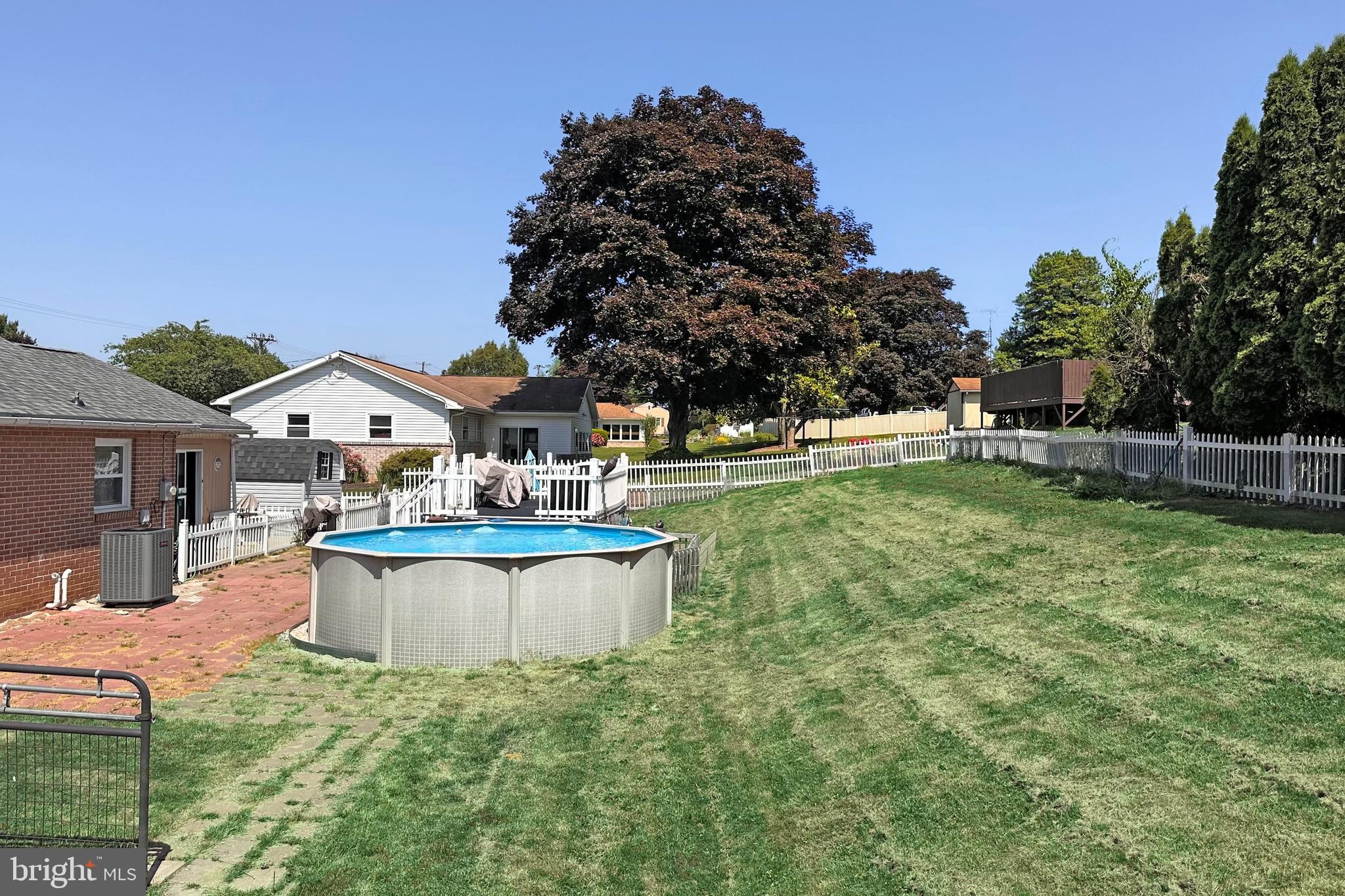 SPRINGWOOD ROAD - Residential