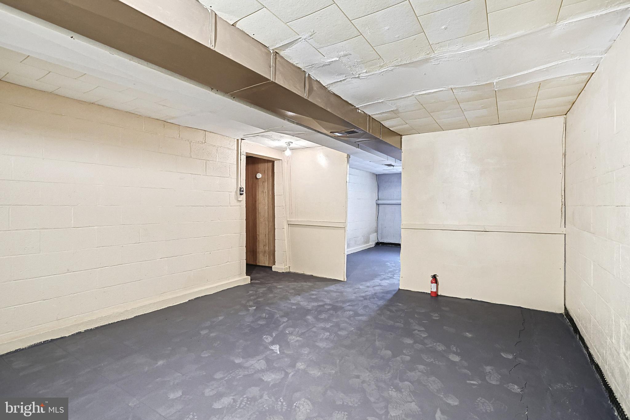 SPRINGWOOD ROAD - Residential