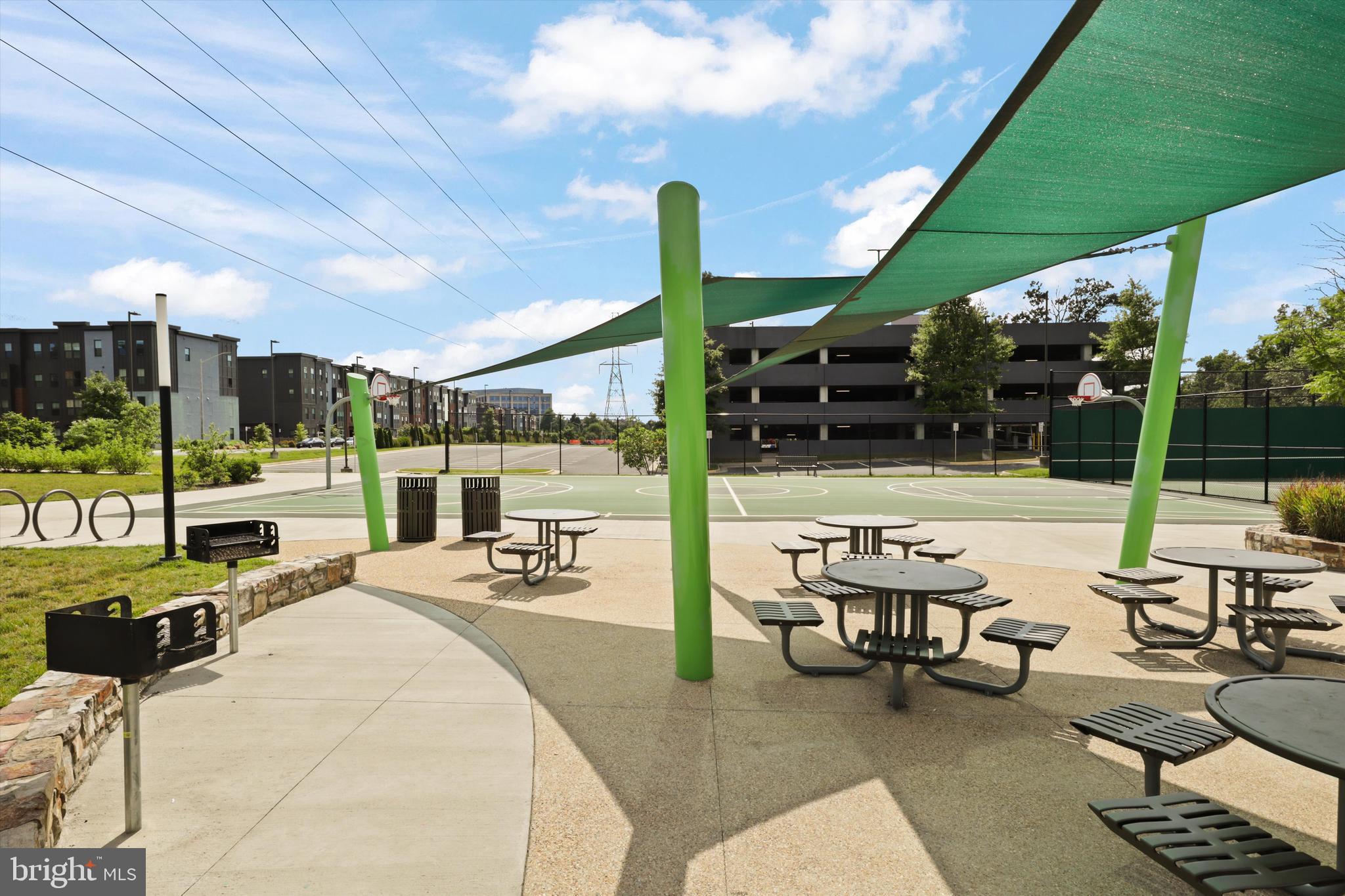 WOODLAND PARK - Residential