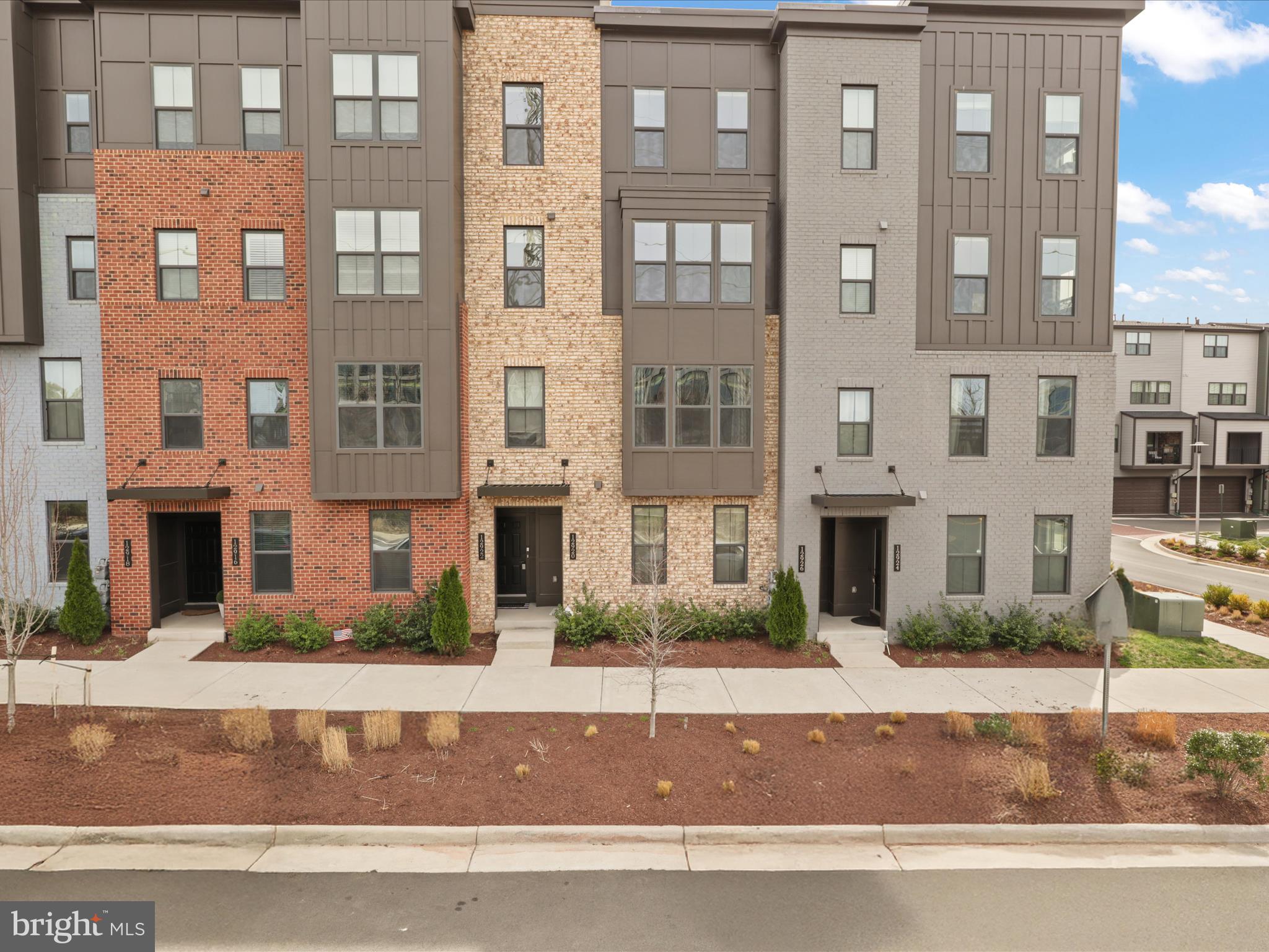 WOODLAND PARK - Residential