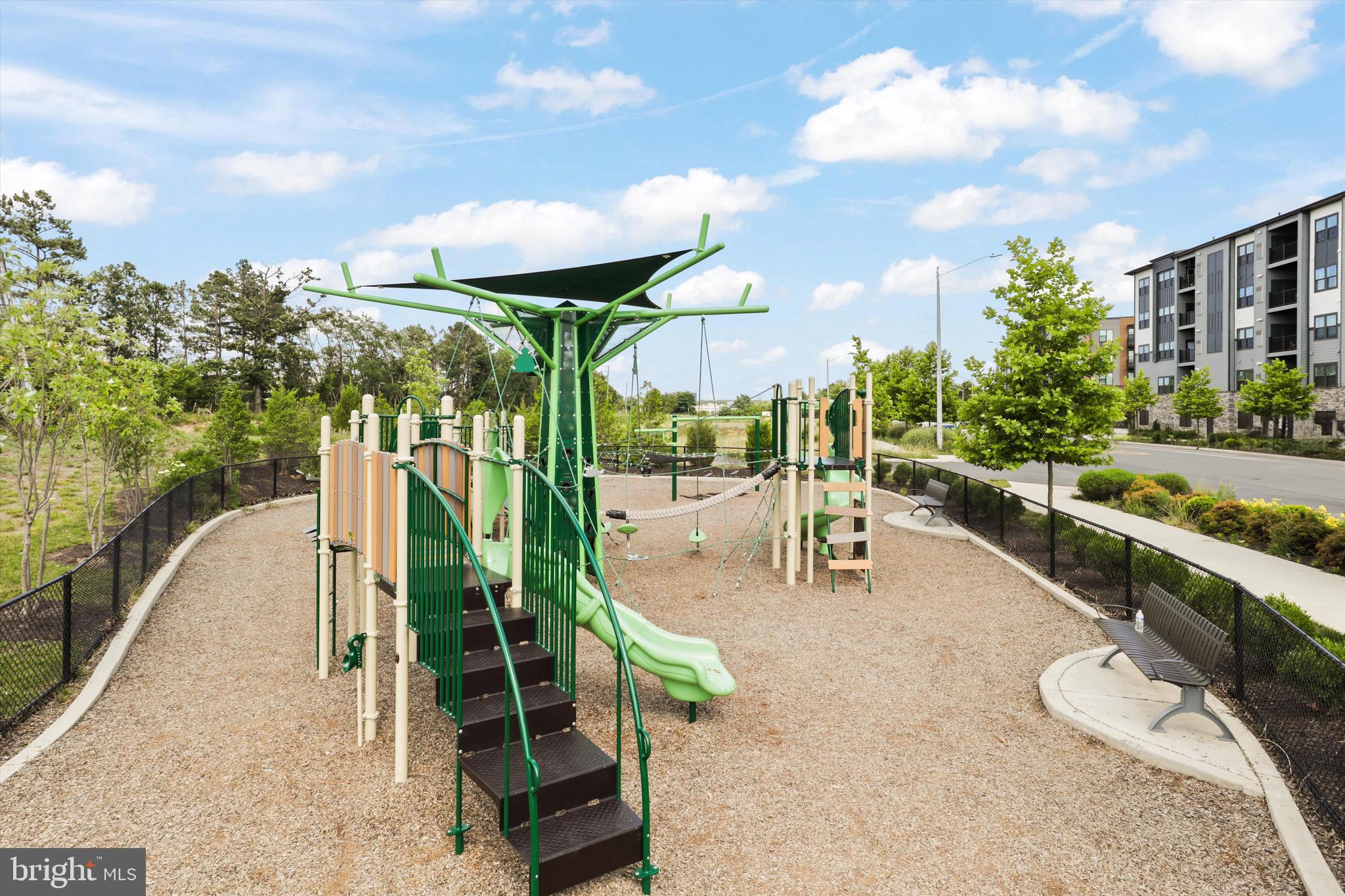 WOODLAND PARK - Residential