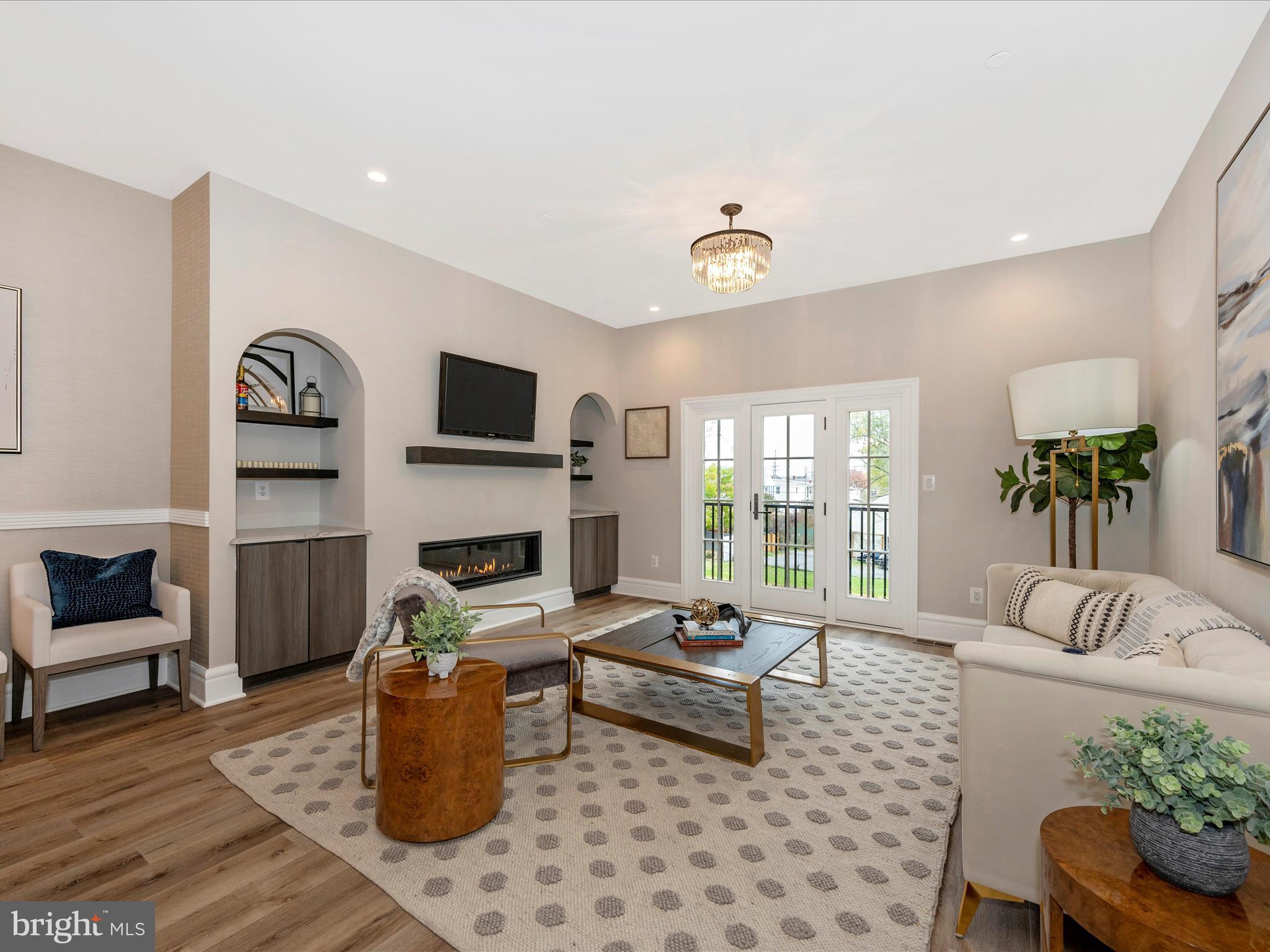 DOWNTOWN FREDERICK - Residential