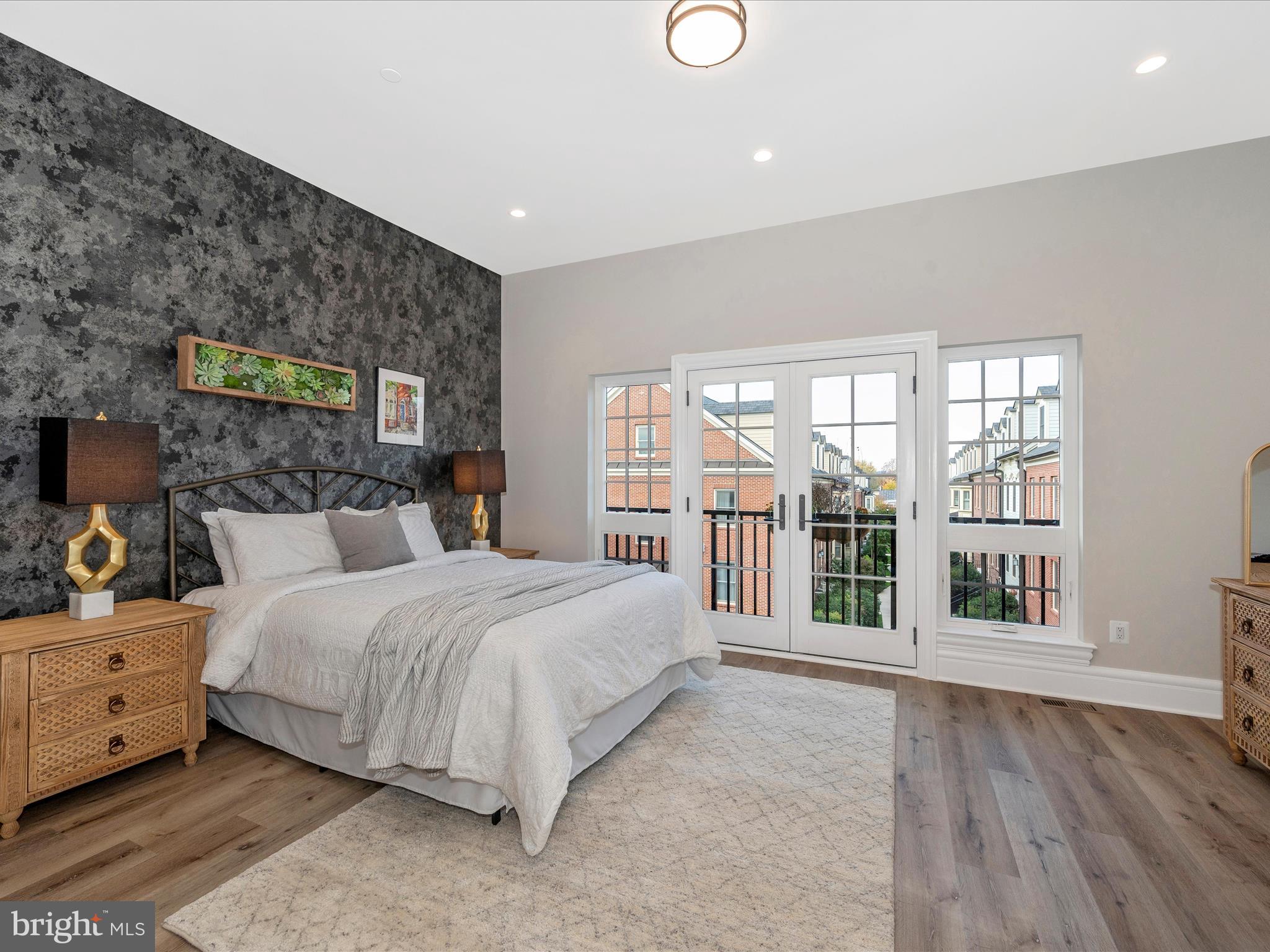 DOWNTOWN FREDERICK - Residential