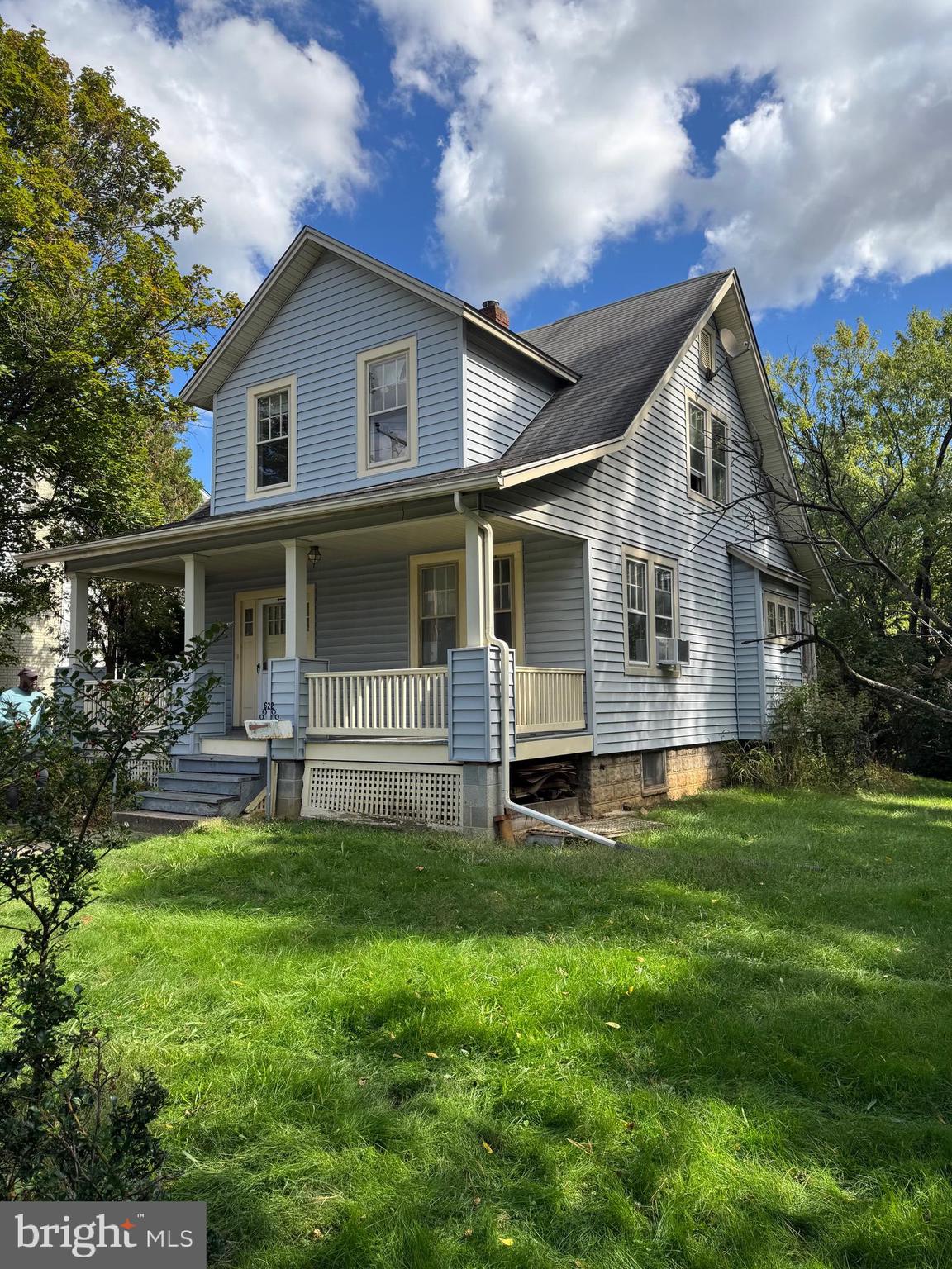 622 INGLESIDE AVENUE