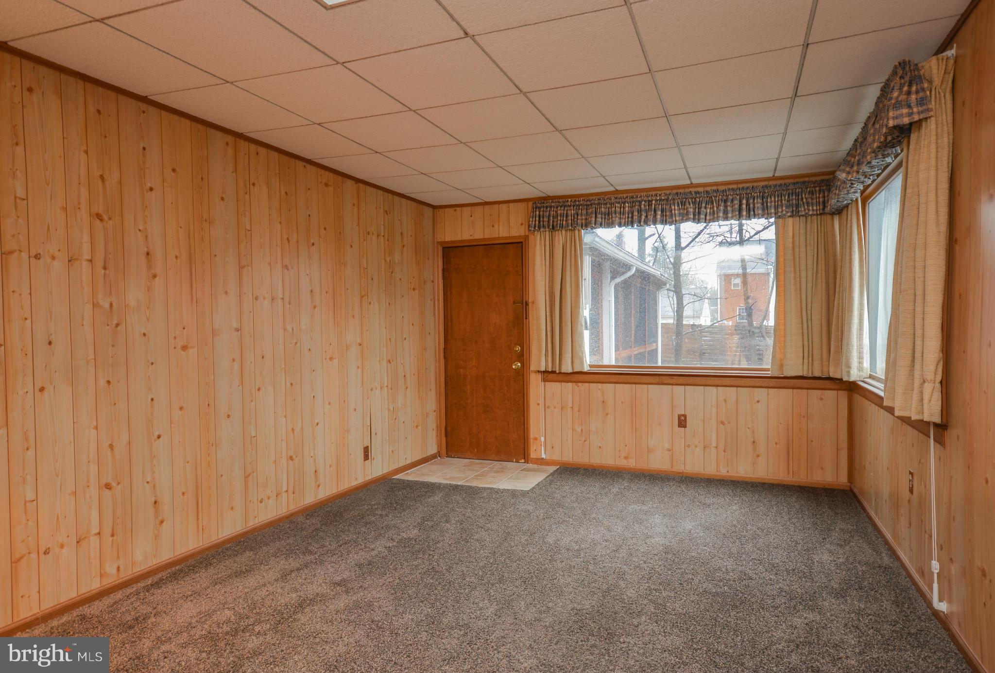 BEALLS - Residential Lease