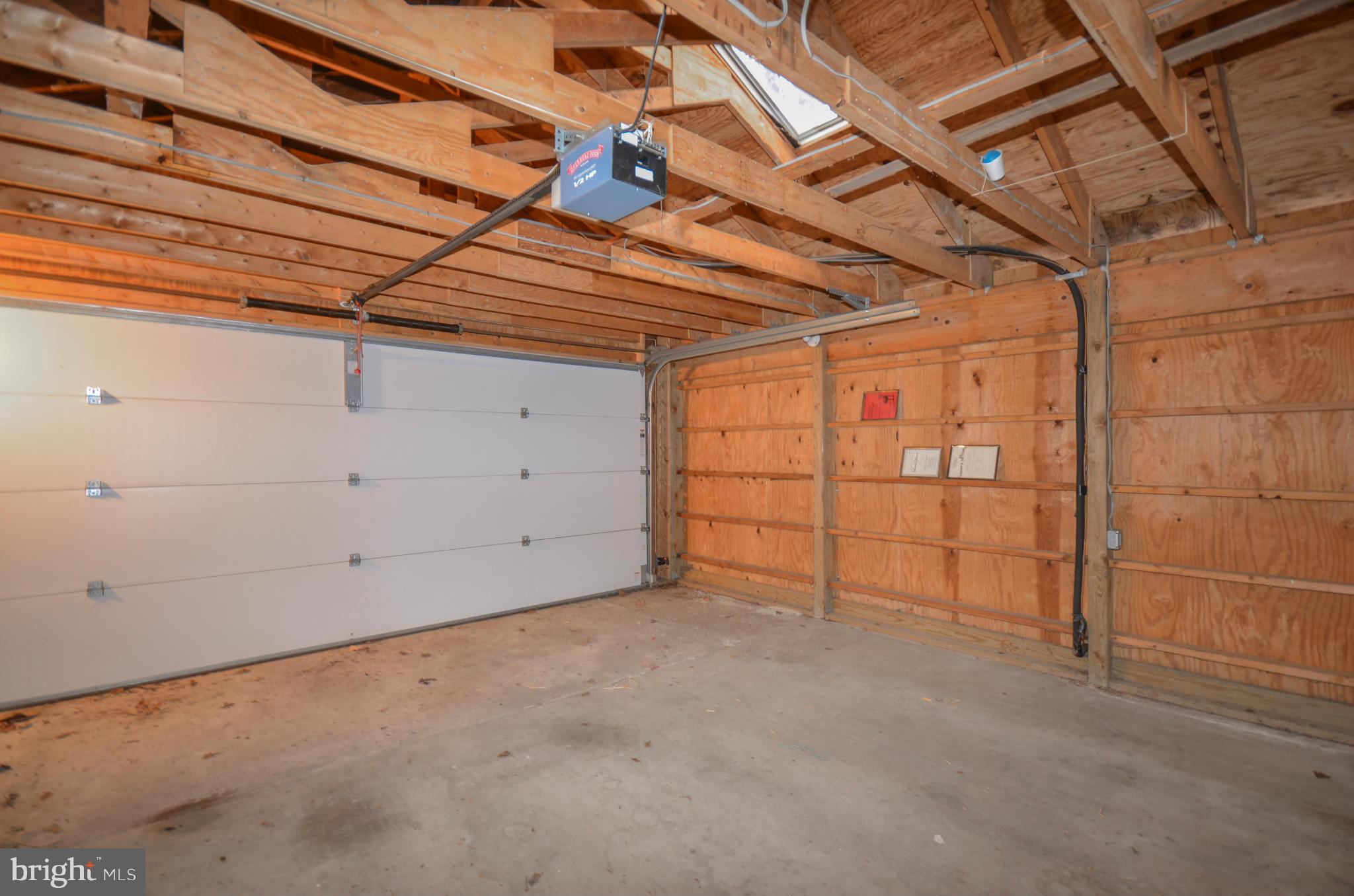 BEALLS - Residential Lease