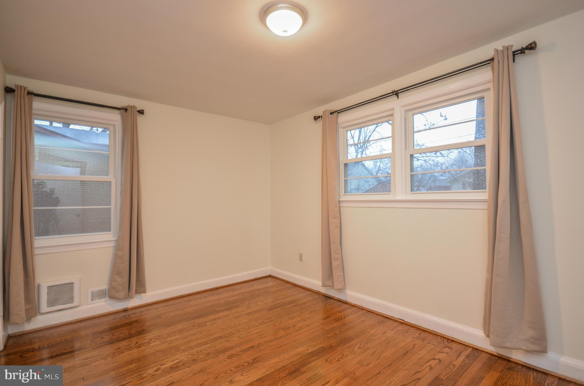 BEALLS - Residential Lease