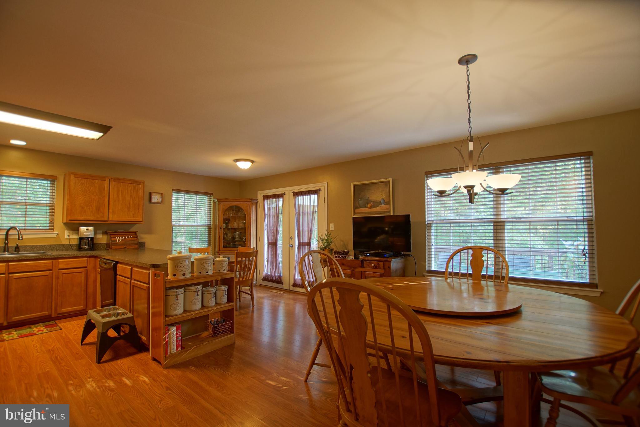 CARRIAGE CROSSING - Residential