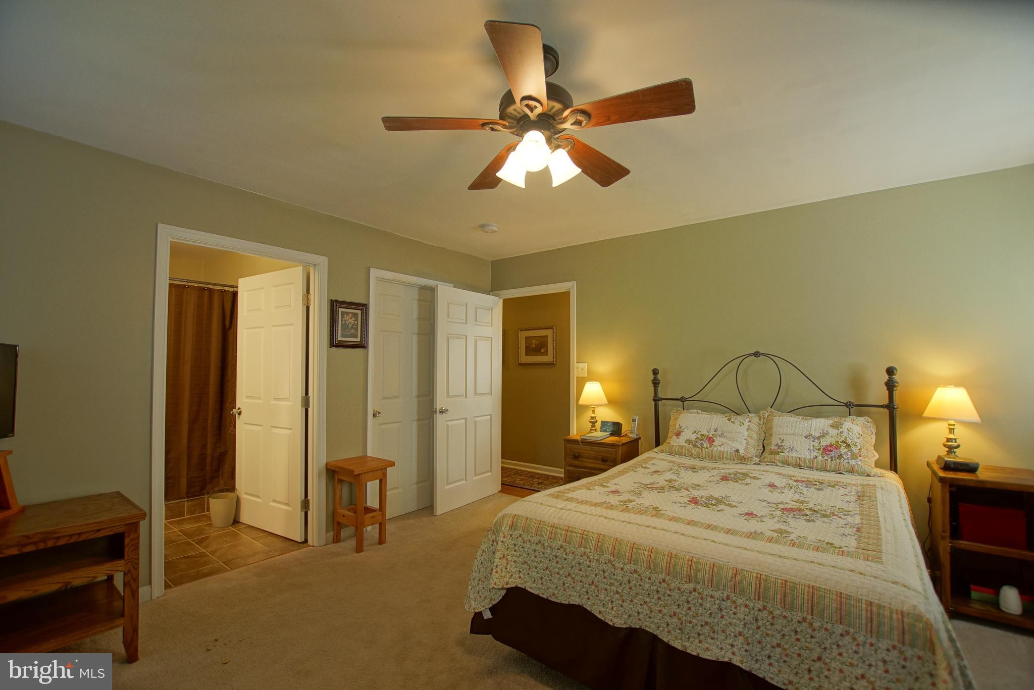 CARRIAGE CROSSING - Residential