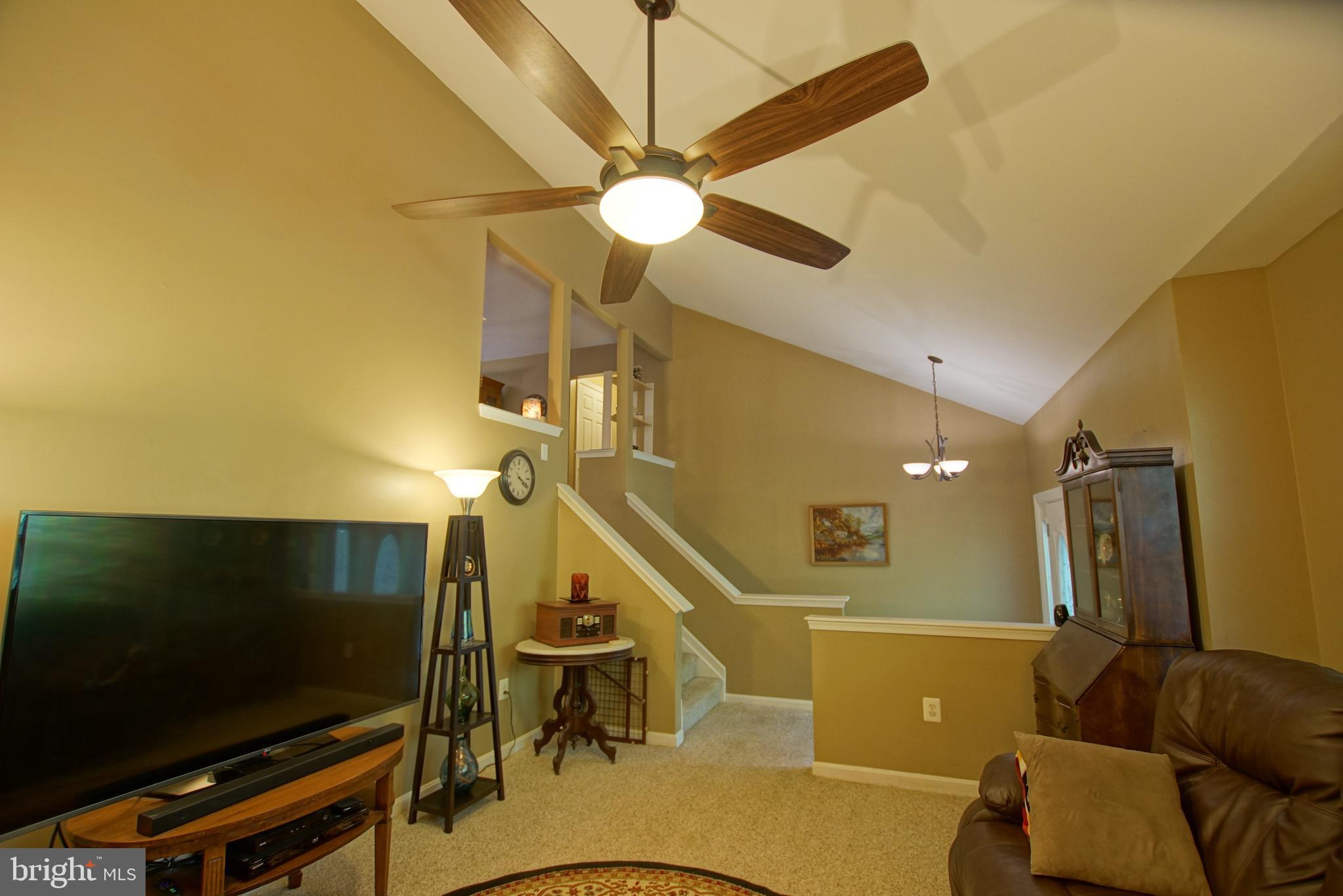 CARRIAGE CROSSING - Residential