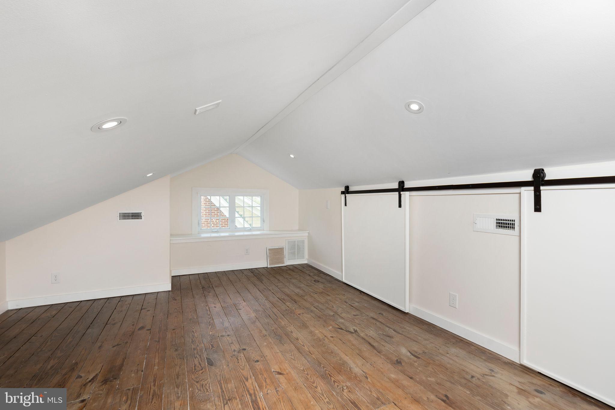 STAUNTON - Residential