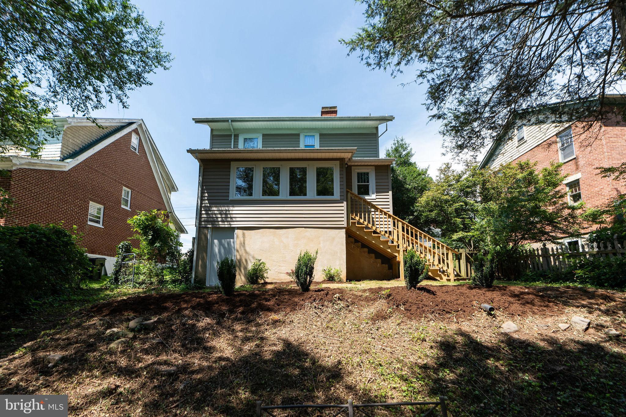 STAUNTON - Residential