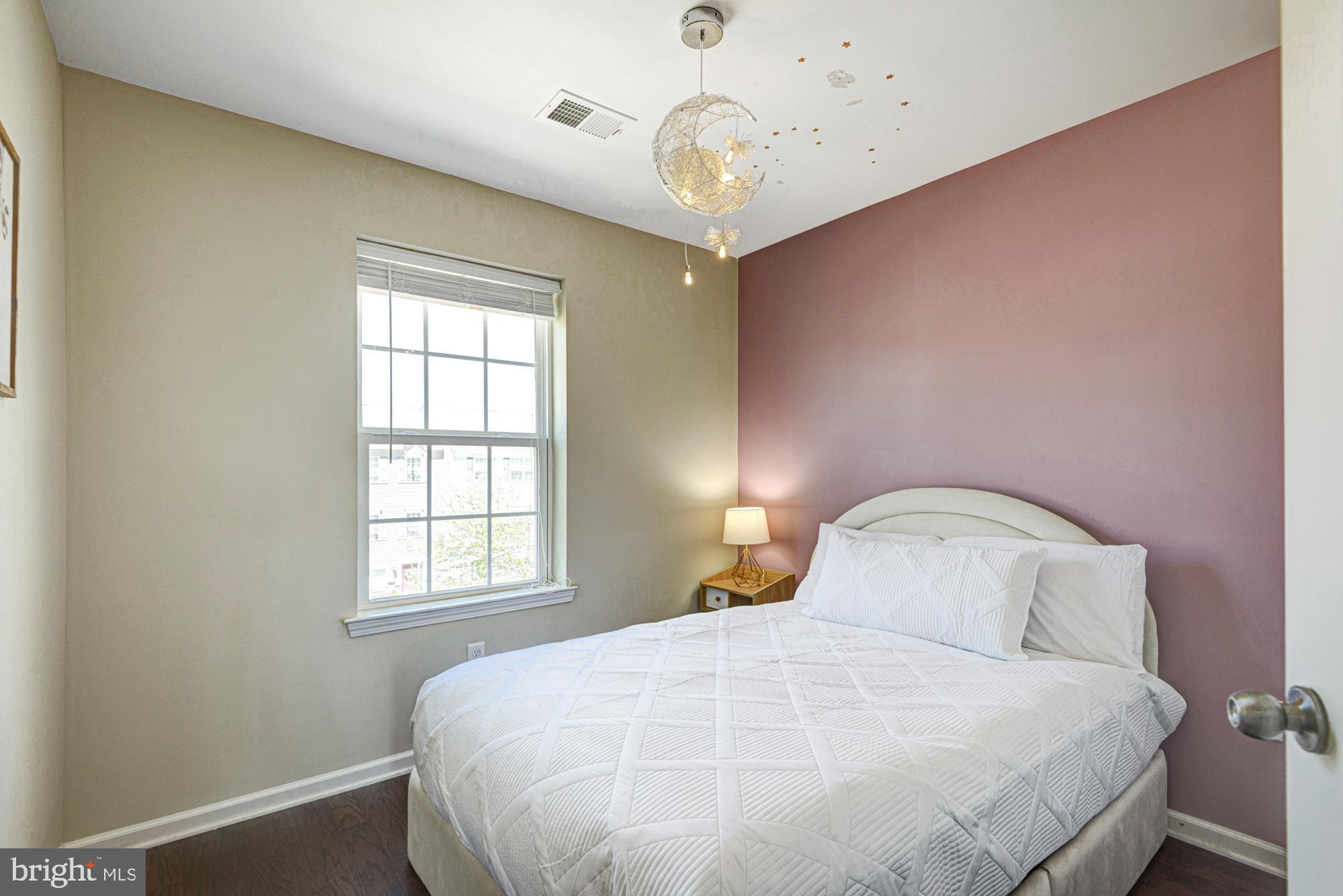 HYETTS CROSSING - Residential