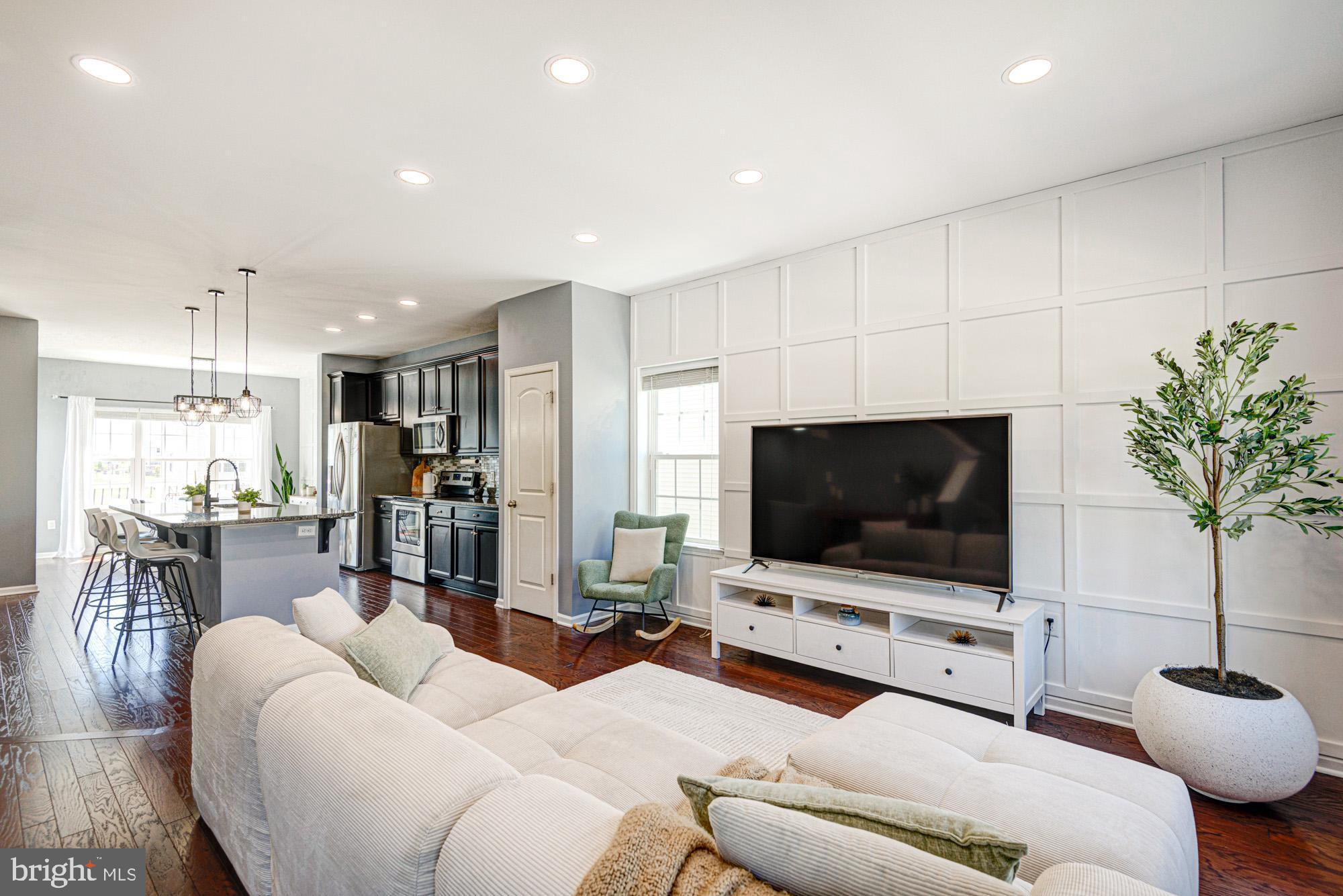 HYETTS CROSSING - Residential