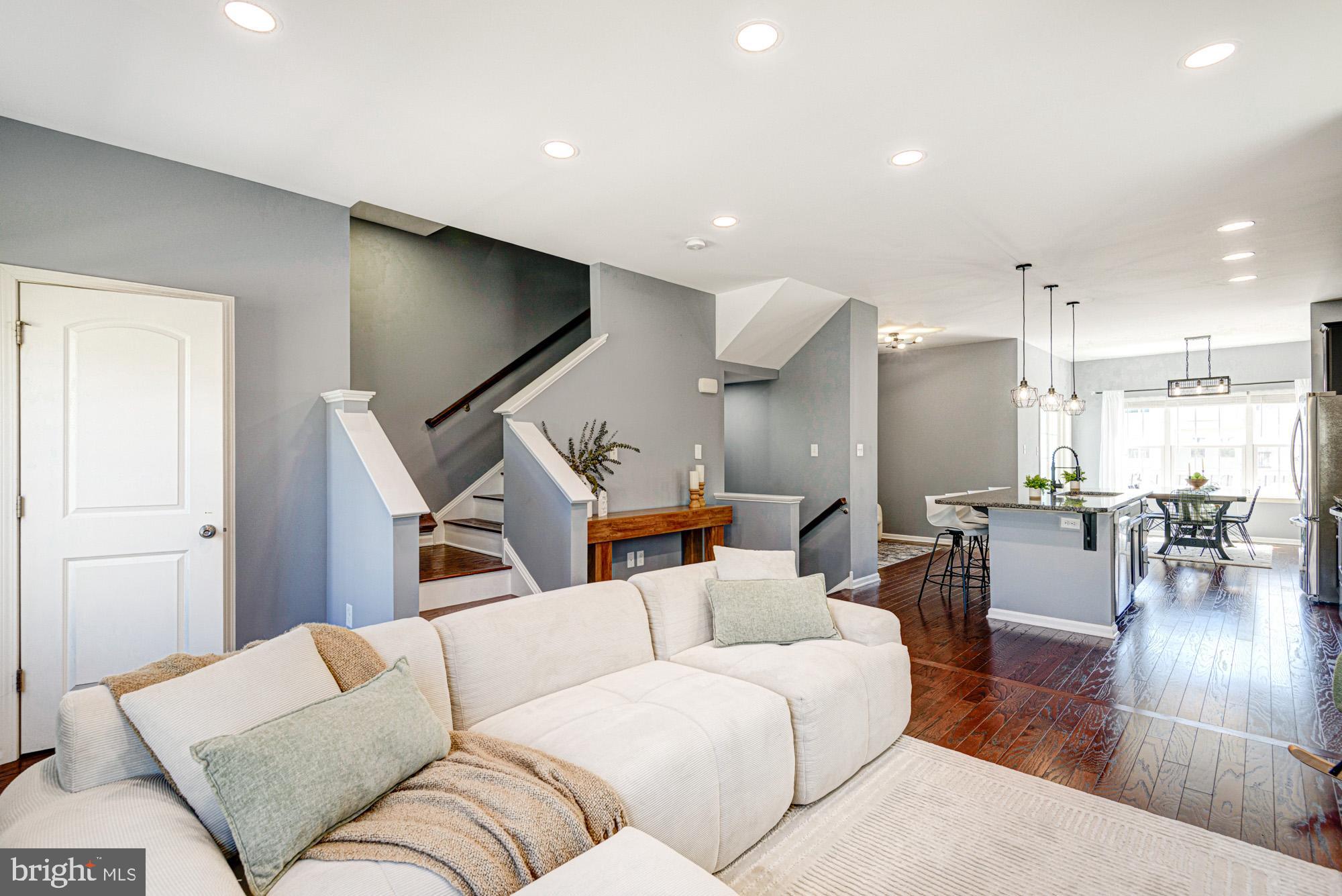 HYETTS CROSSING - Residential