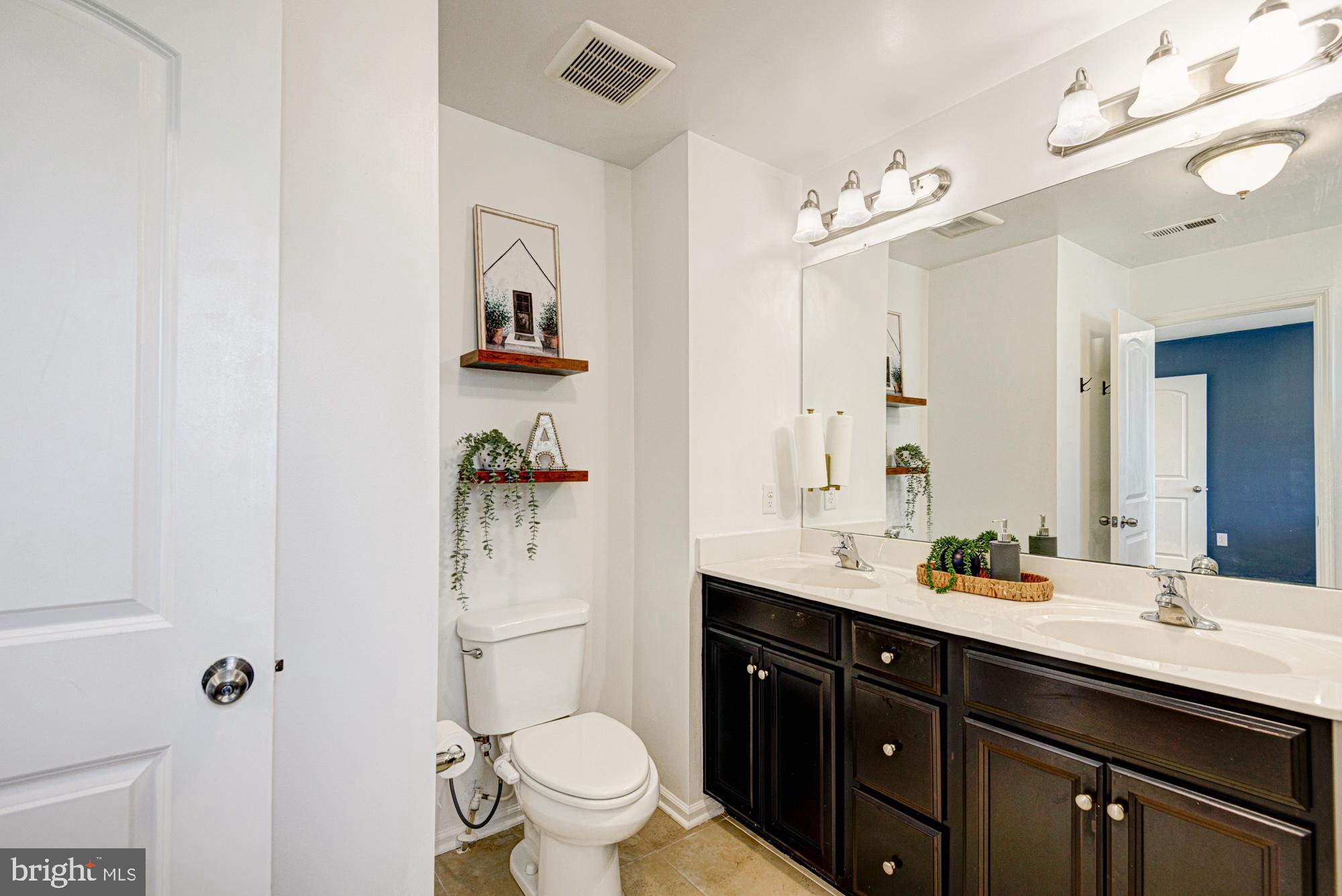 HYETTS CROSSING - Residential