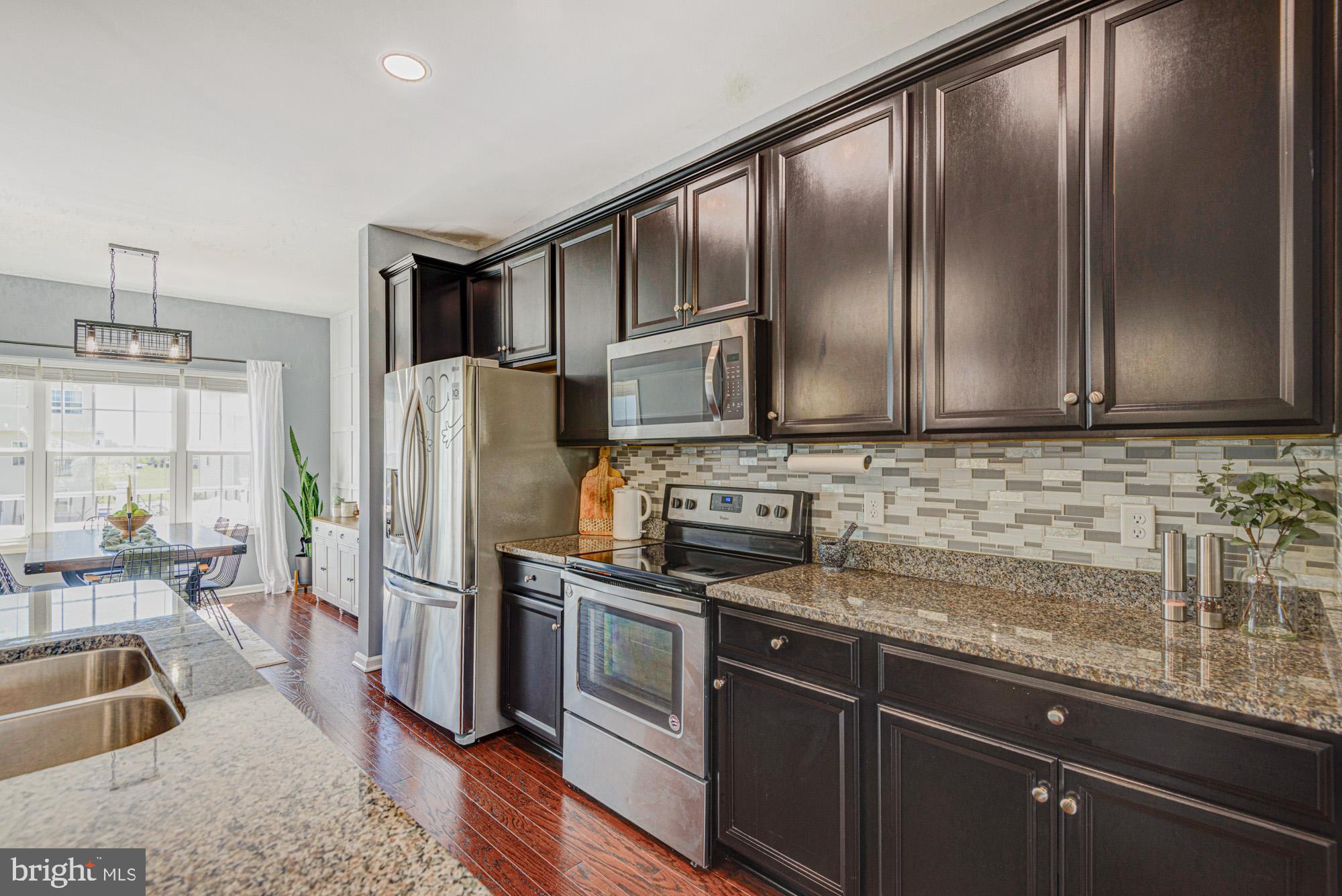 HYETTS CROSSING - Residential