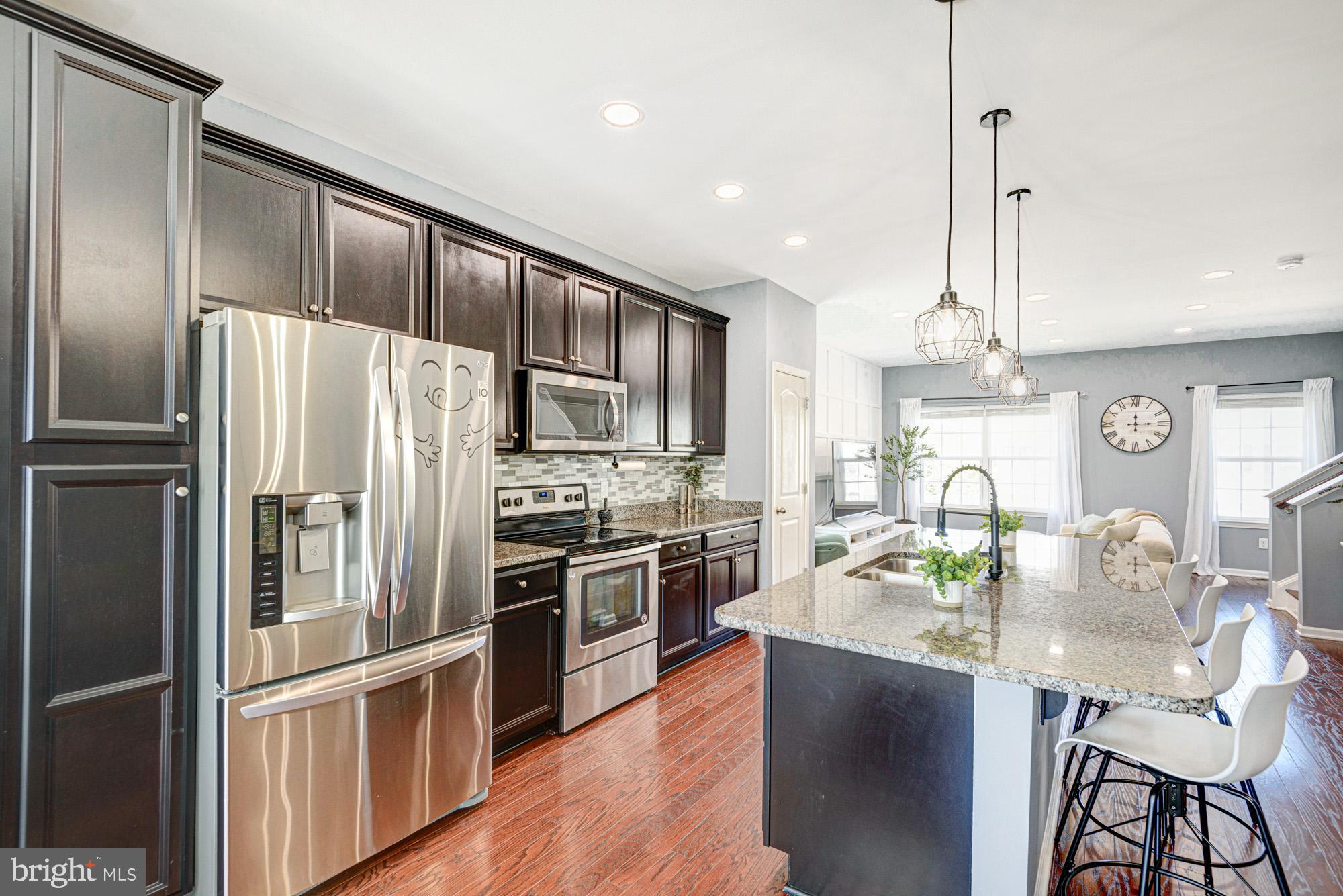 HYETTS CROSSING - Residential