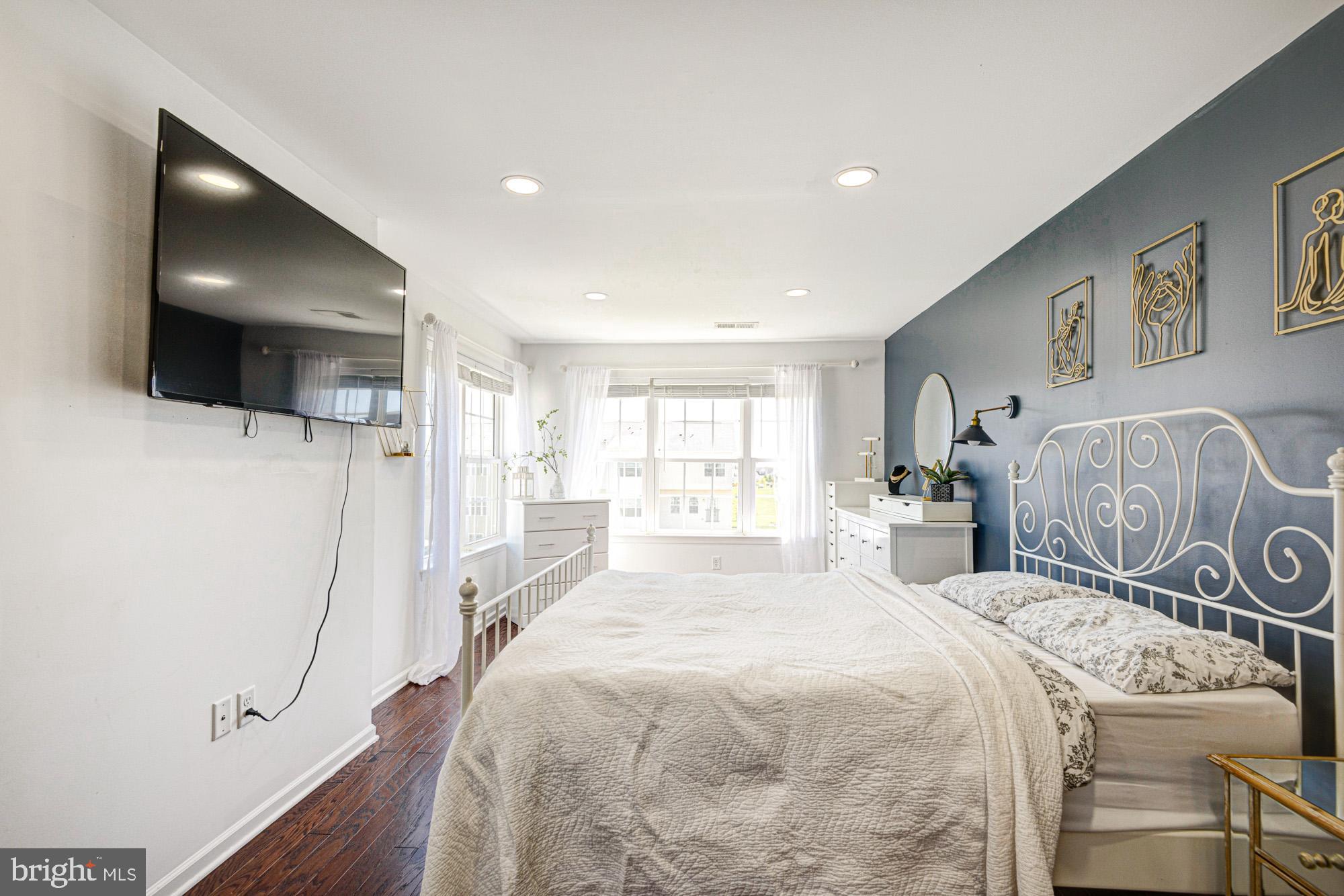 HYETTS CROSSING - Residential