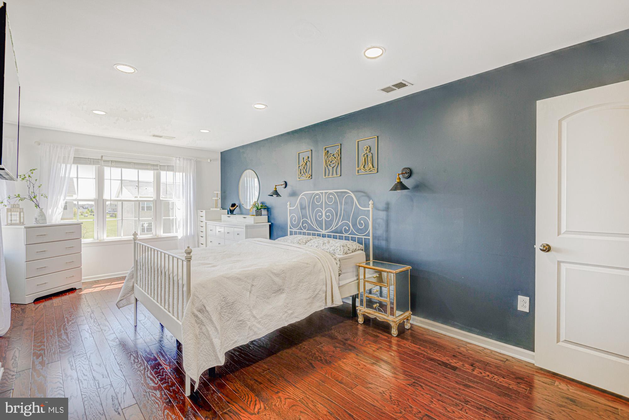 HYETTS CROSSING - Residential