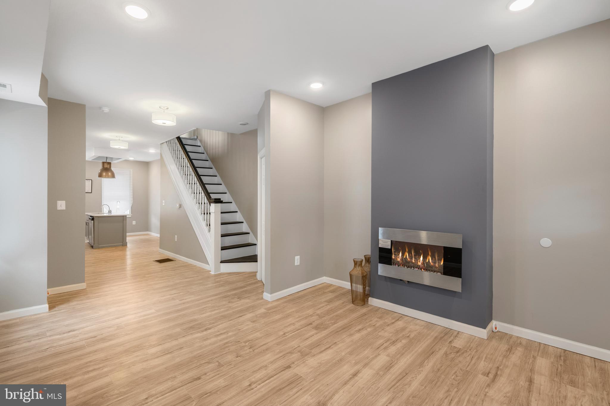 ASHBURTON - Residential Lease