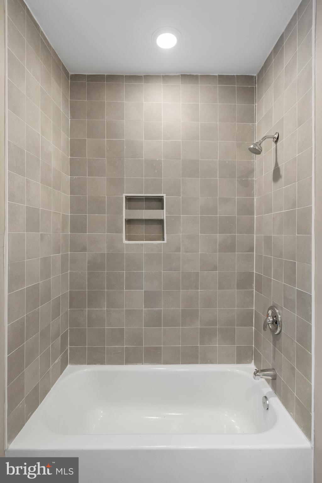 ASHBURTON - Residential Lease