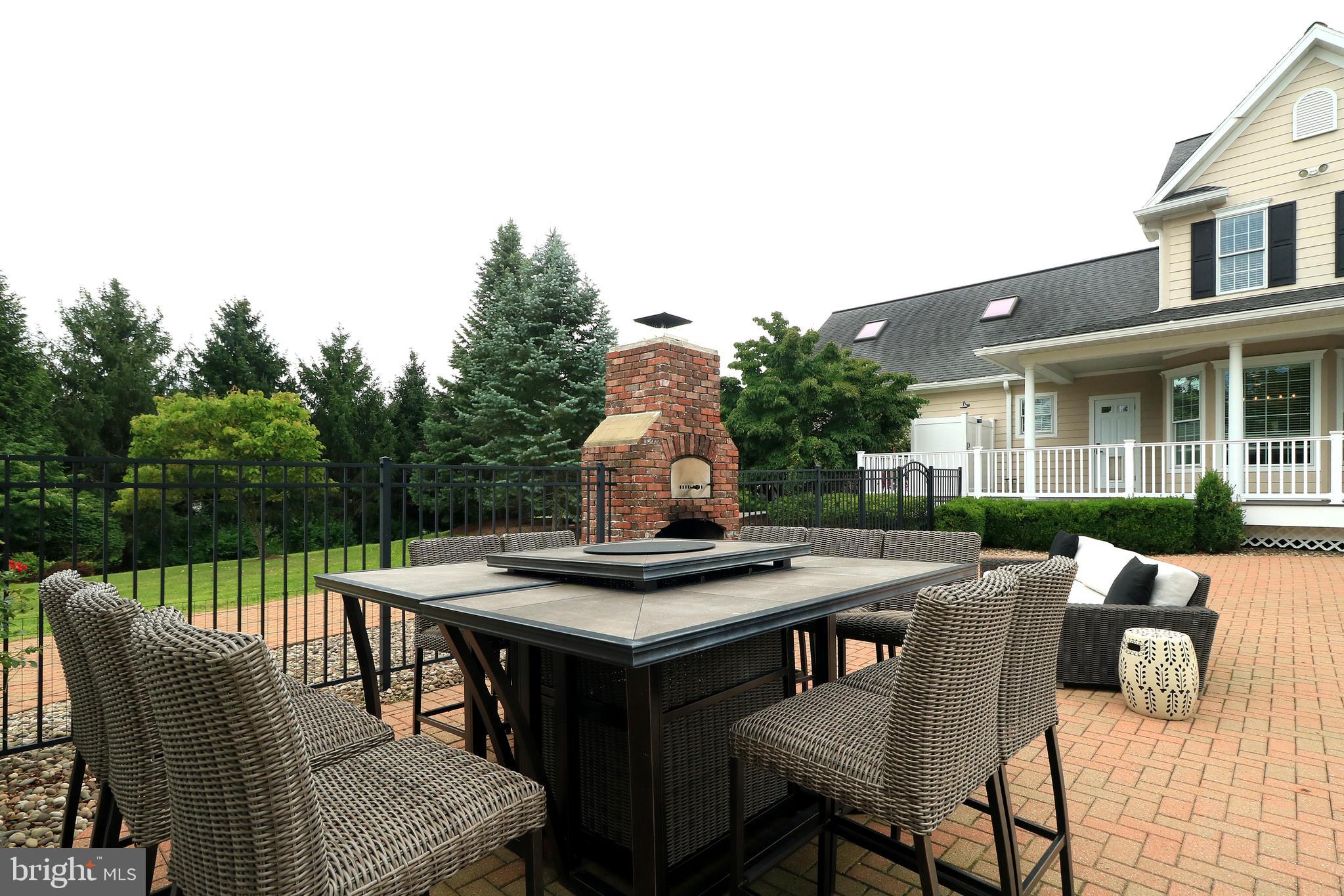 CAMBRIDGE CROSSING - Residential